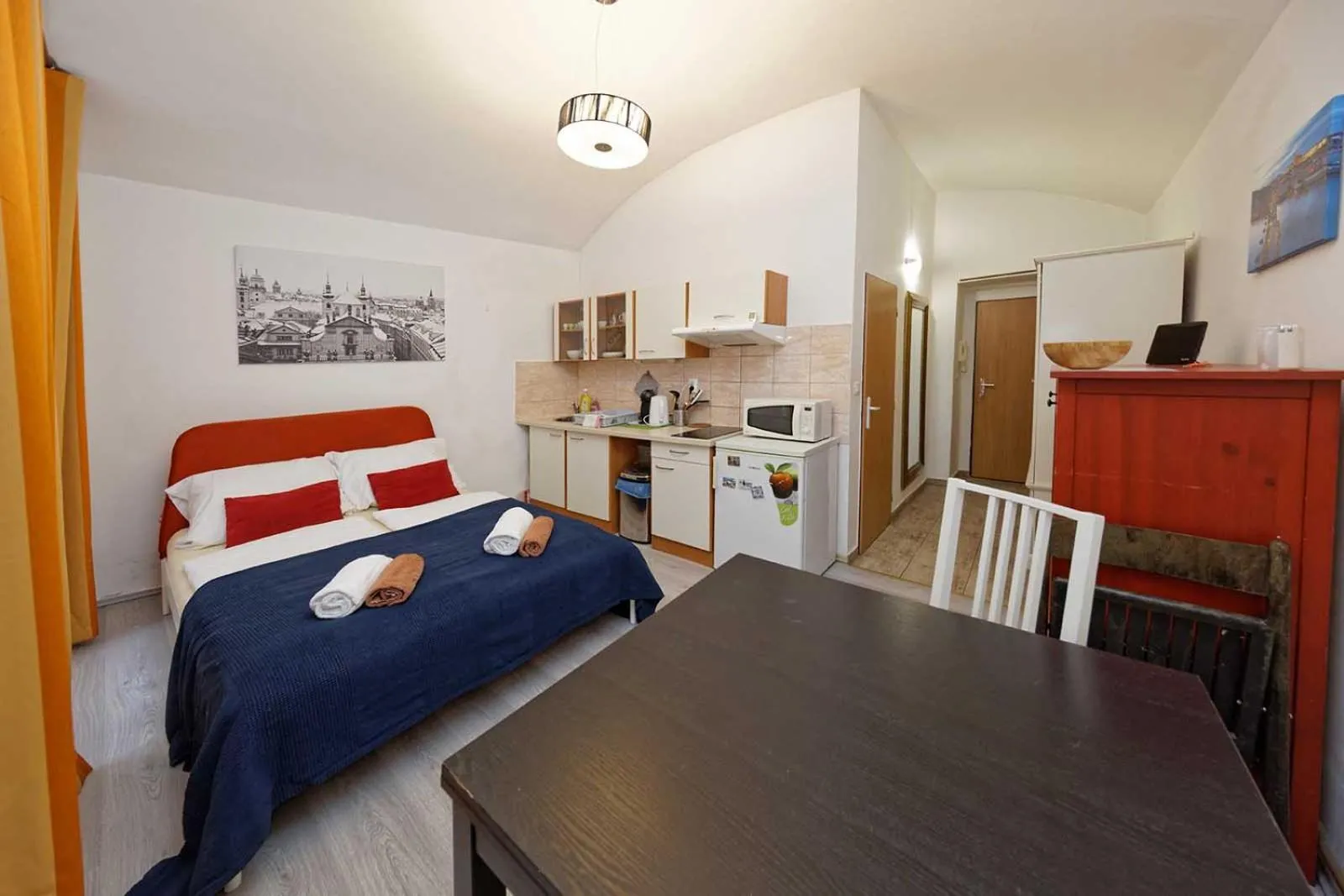 Living room, Bed in Riverside Apartment