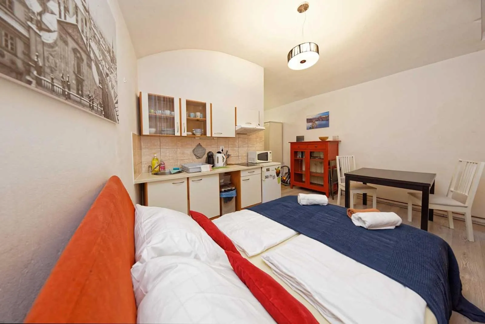 Living room, Bed in Riverside Apartment