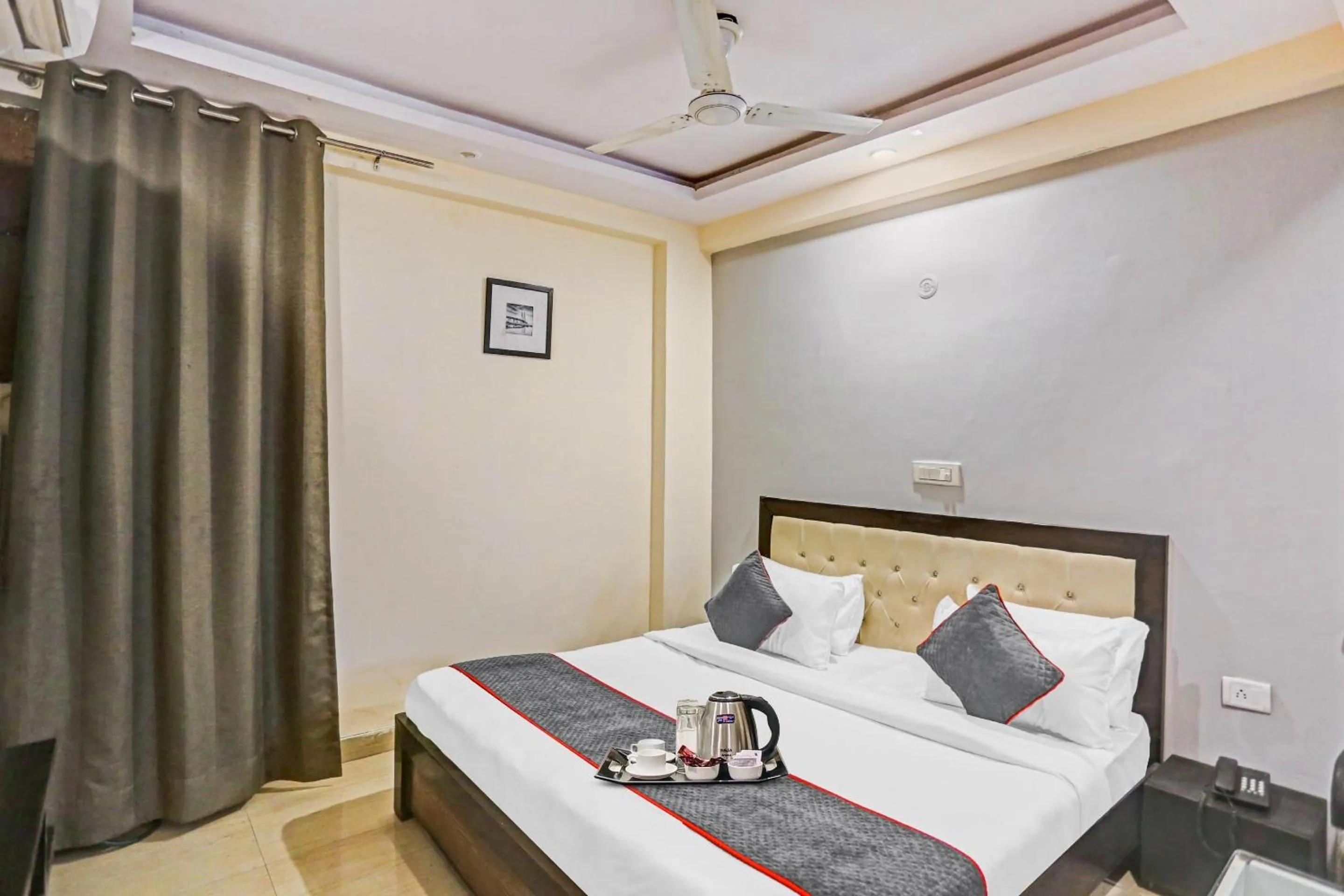 Bedroom, Bed in Townhouse Zodiac Near Botanic Garden of Indian Republic