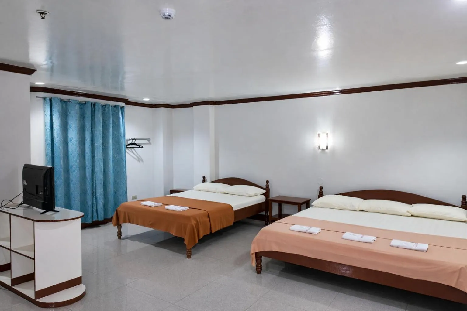 La Elliana Hotel & Restaurant, Inc.