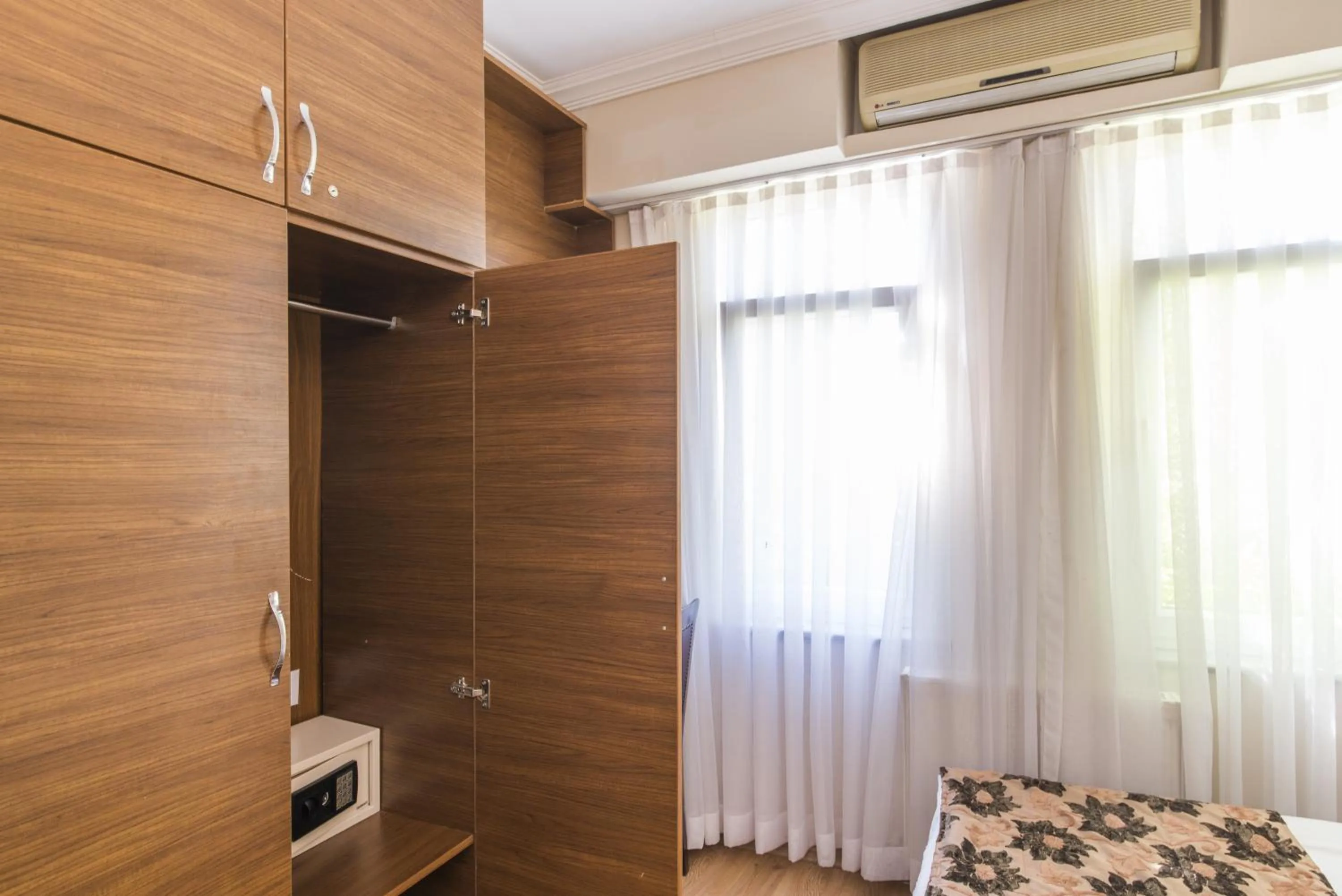 Decorative detail in Sultan's Inn