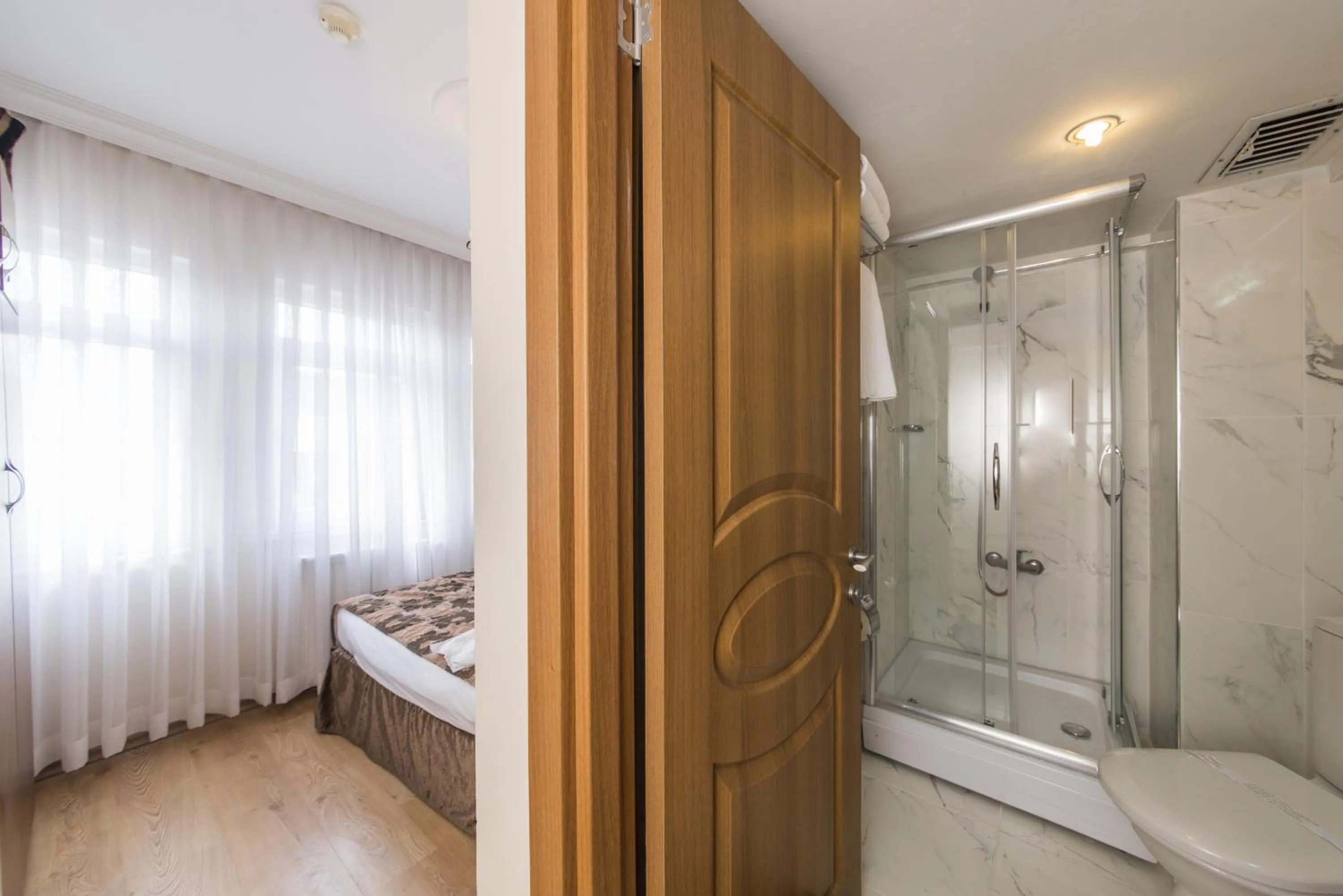 Bathroom in Sultan's Inn