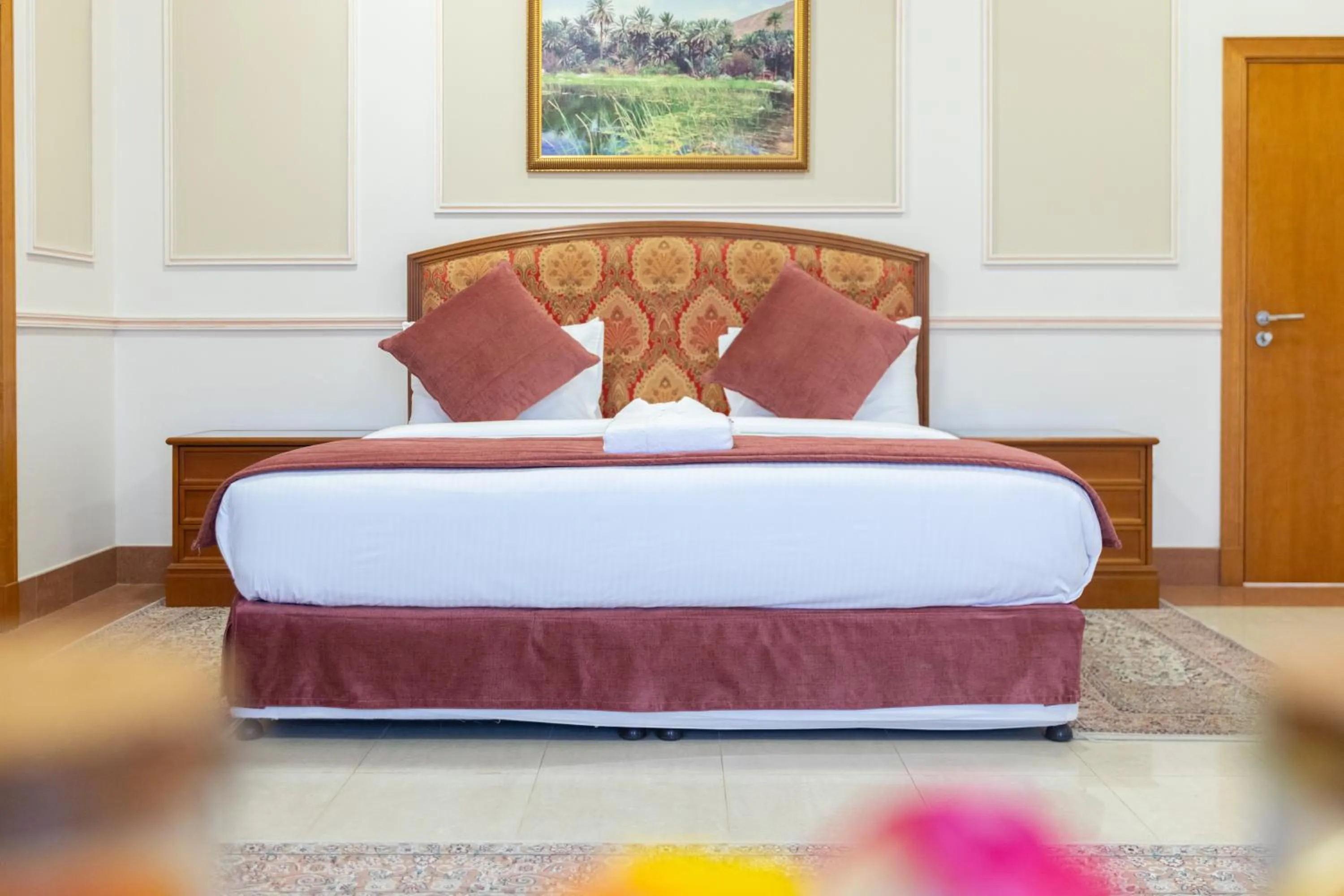 Bed in Al Shatti Villas