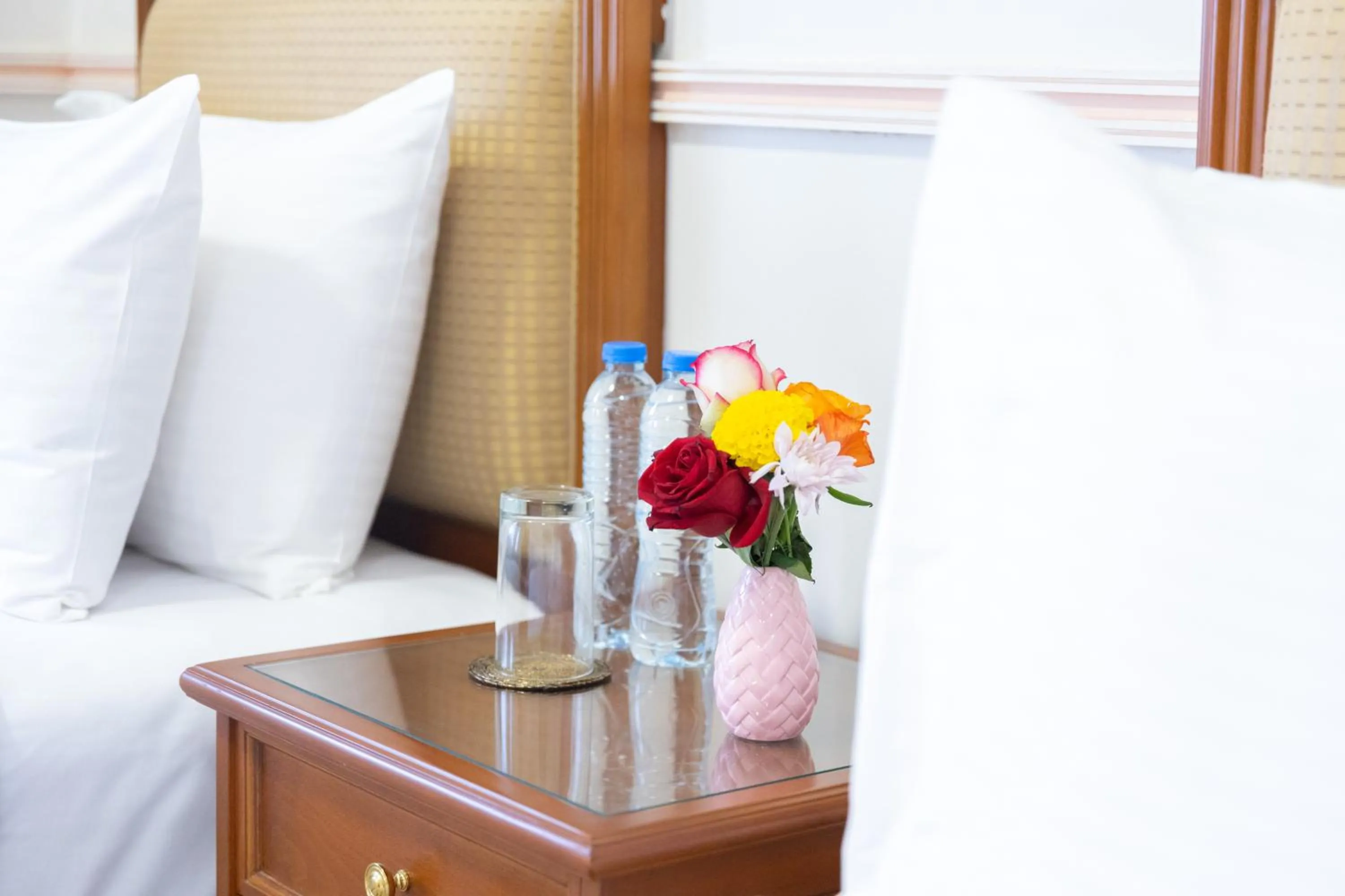 Bed in Al Shatti Villas