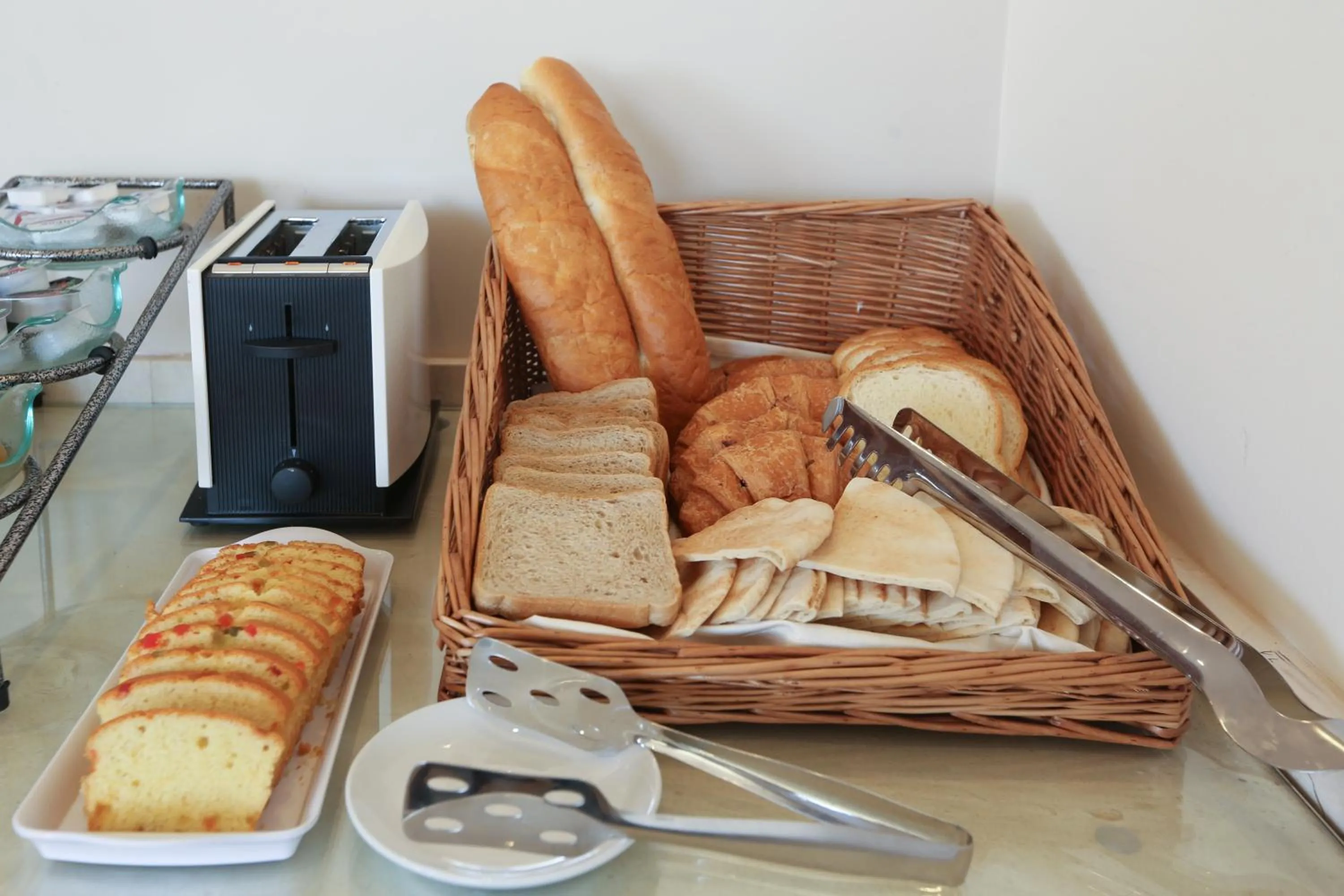 Breakfast in Khuttar Apartment