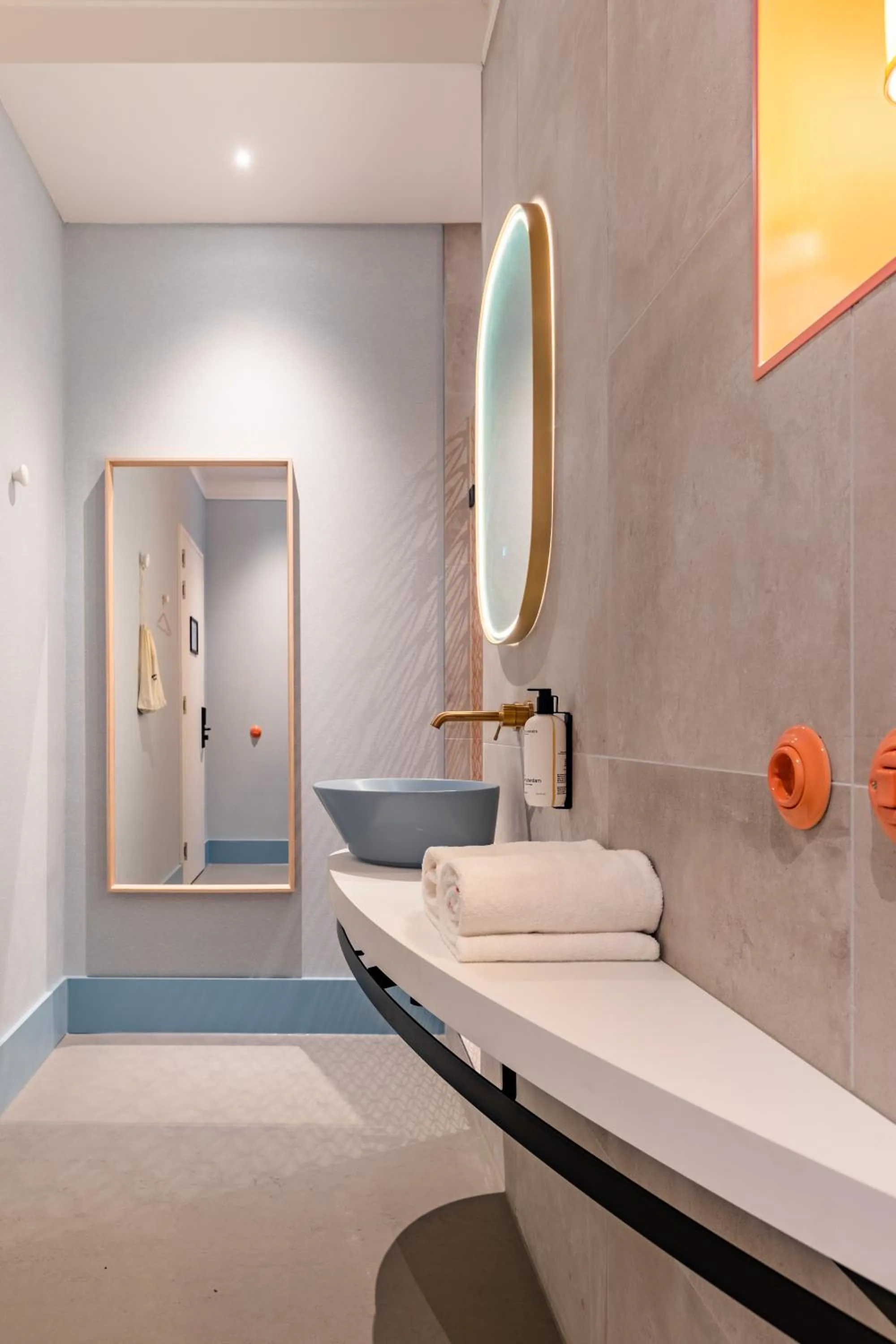 Bathroom in Vie Via - Your Hotel