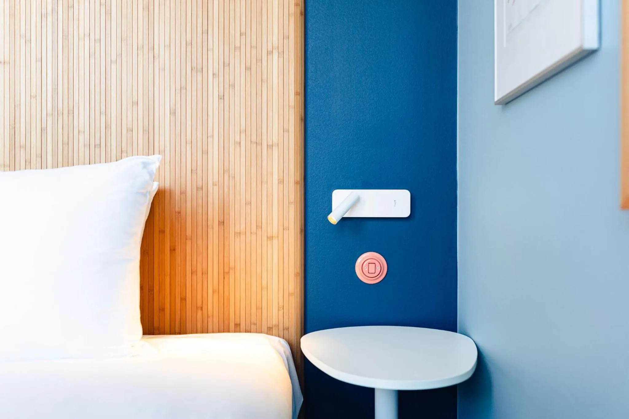 Bed in Vie Via - Your Hotel