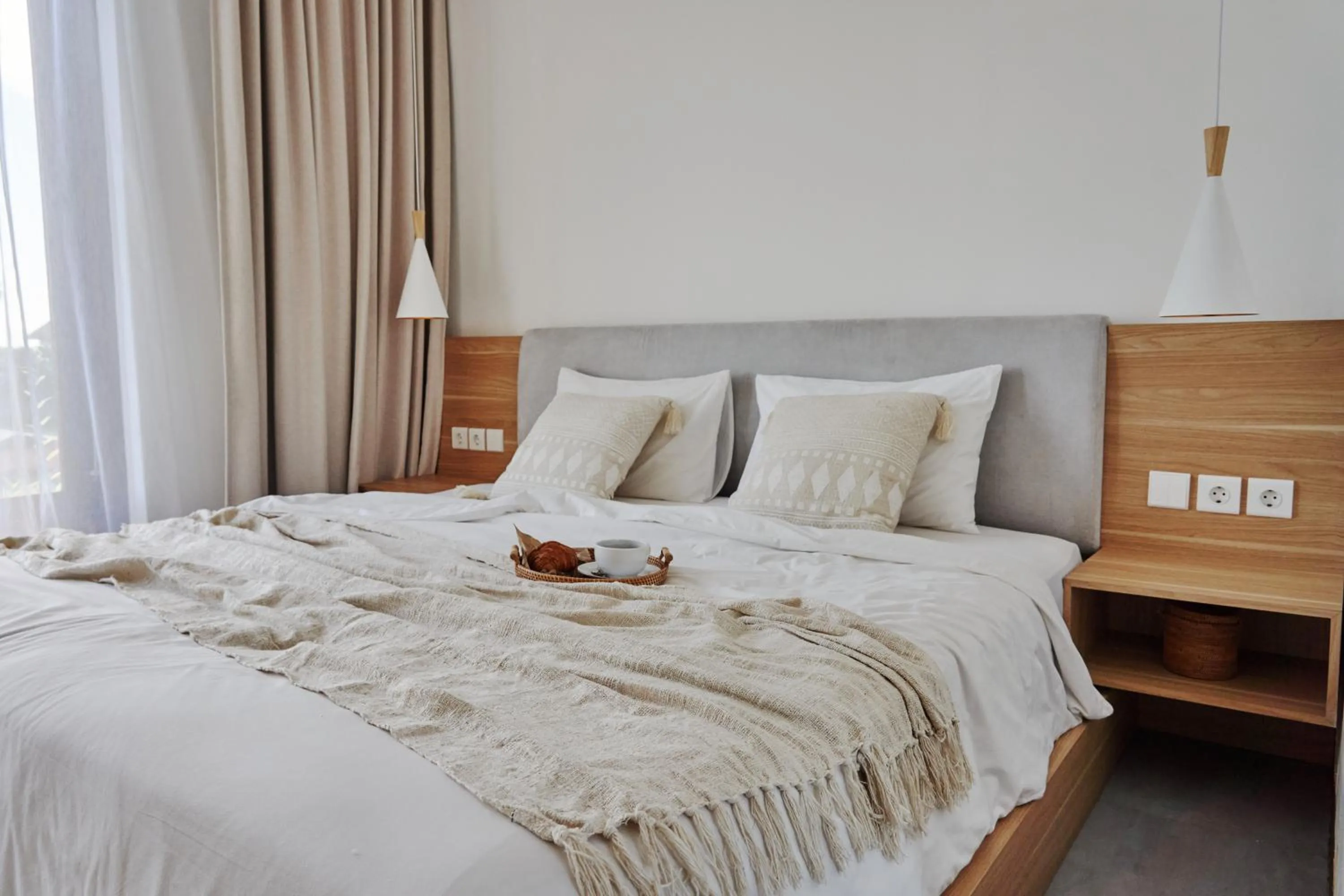 Bed in Om Cemagi Beach Villa Canggu