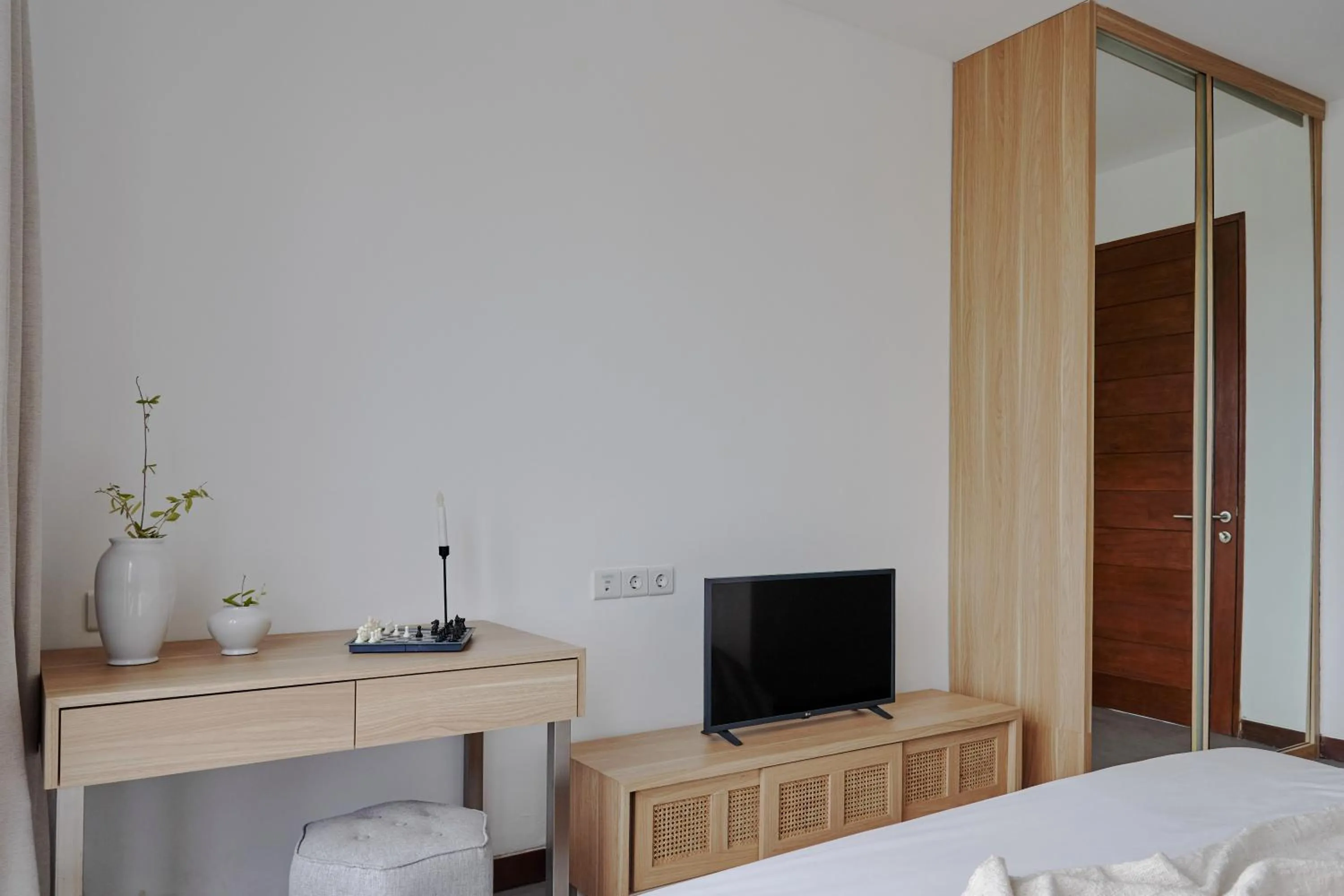 Bed in Om Cemagi Beach Villa Canggu