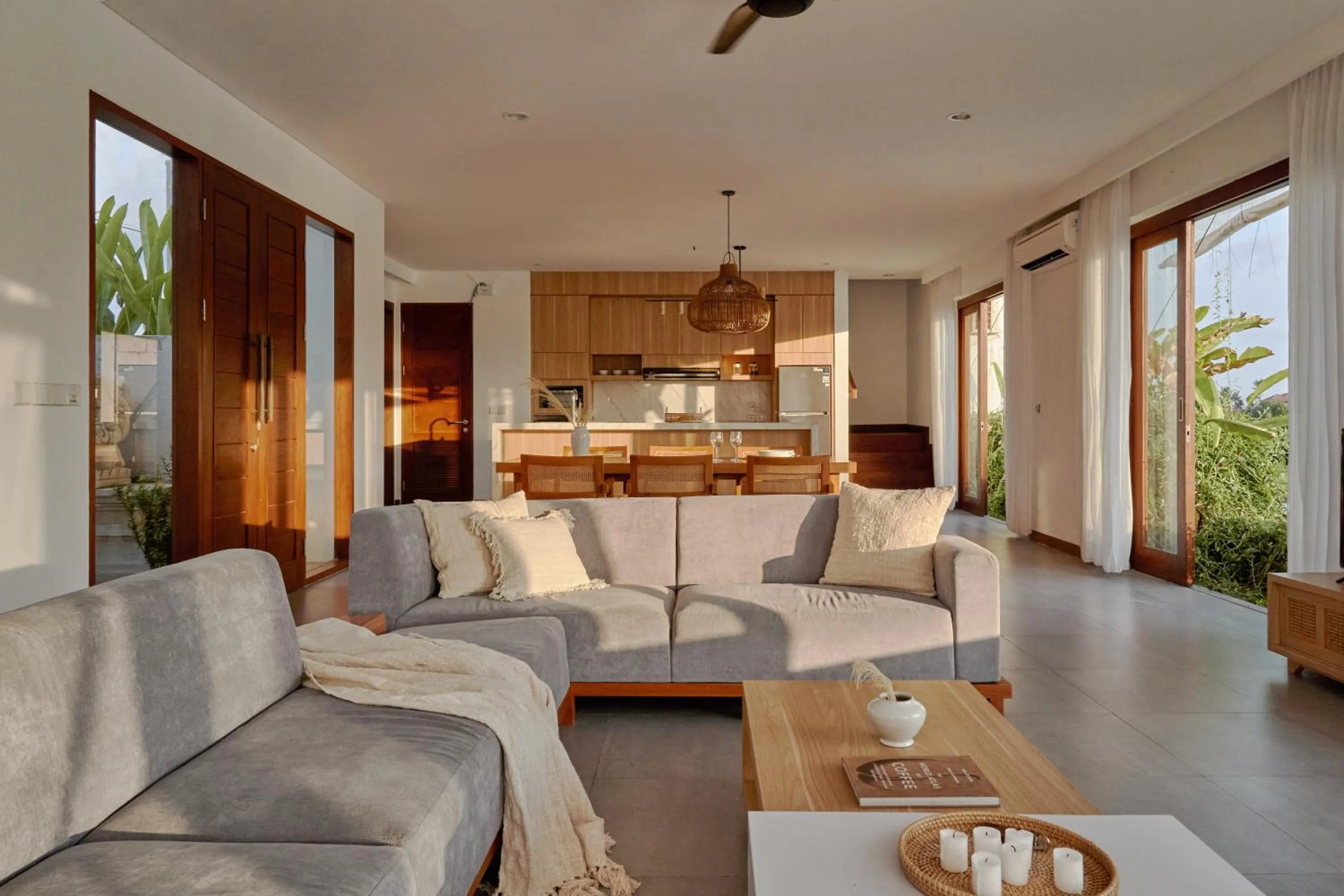 Kitchen or kitchenette in Om Cemagi Beach Villa Canggu