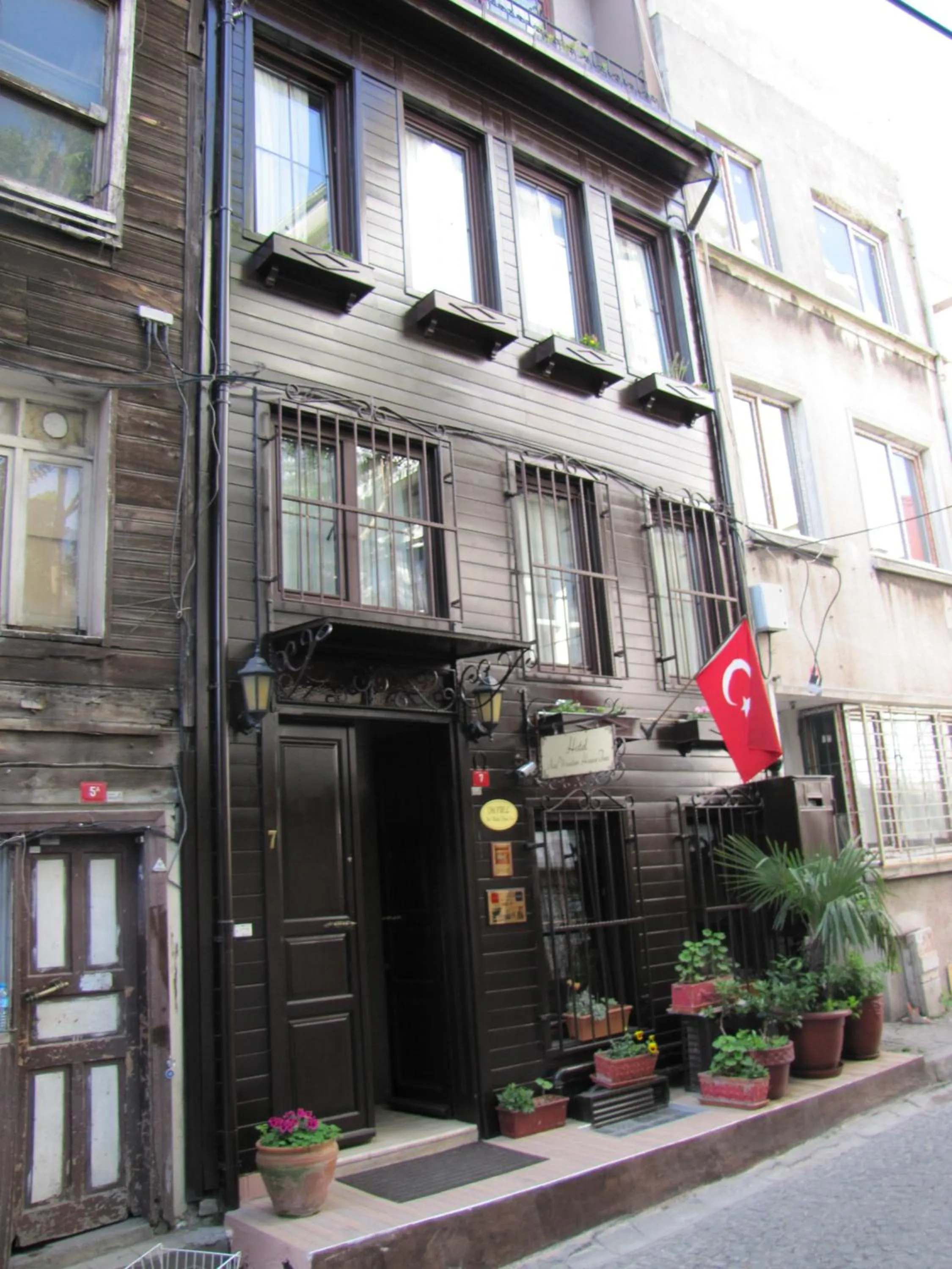 Property building in Naz Wooden House Inn