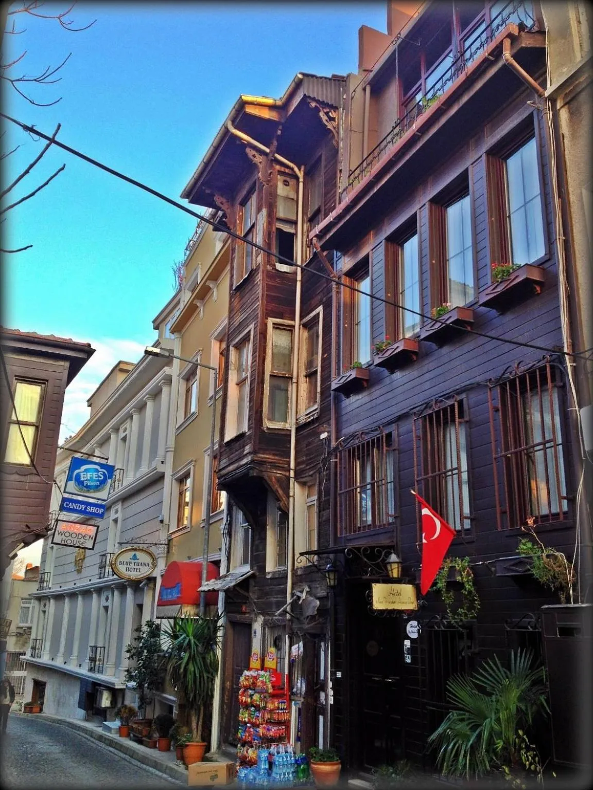 Property building in Naz Wooden House Inn