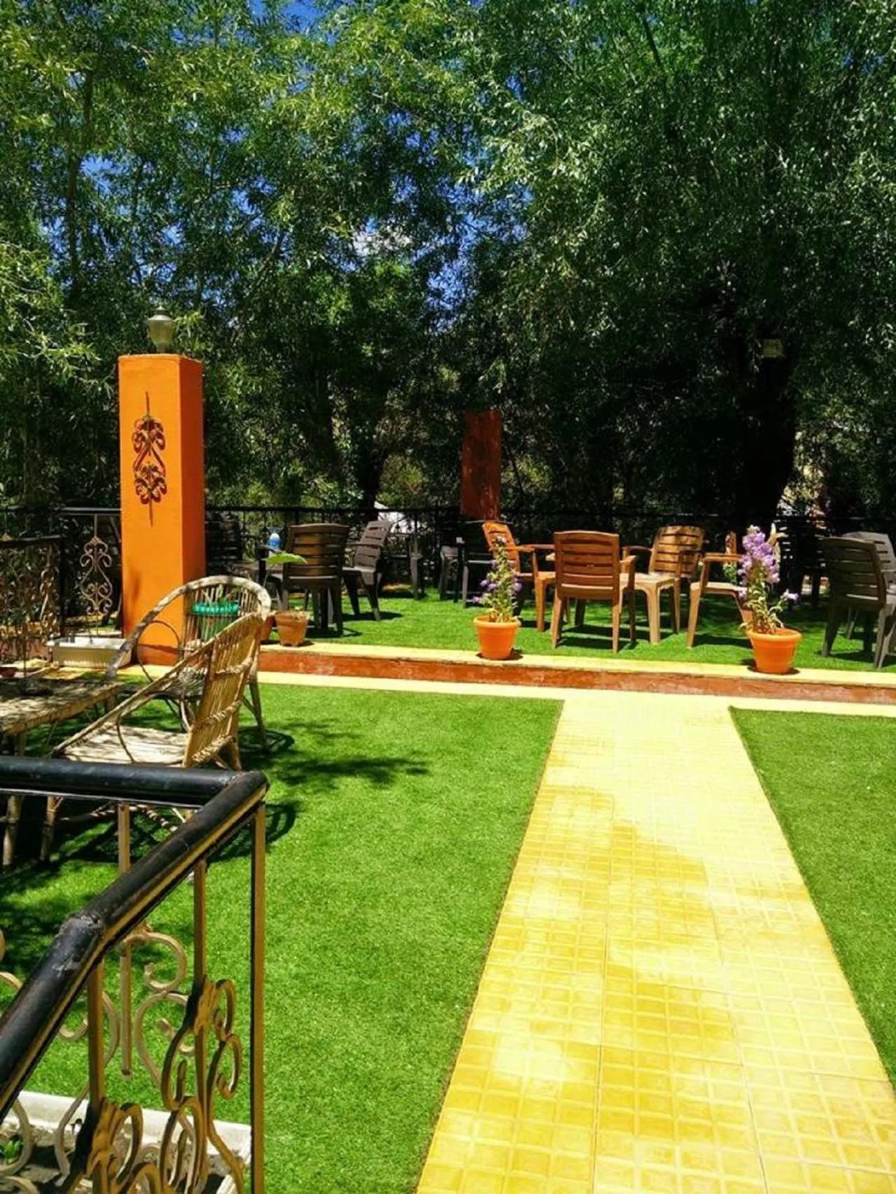 Garden in Hotel Grand Himalaya