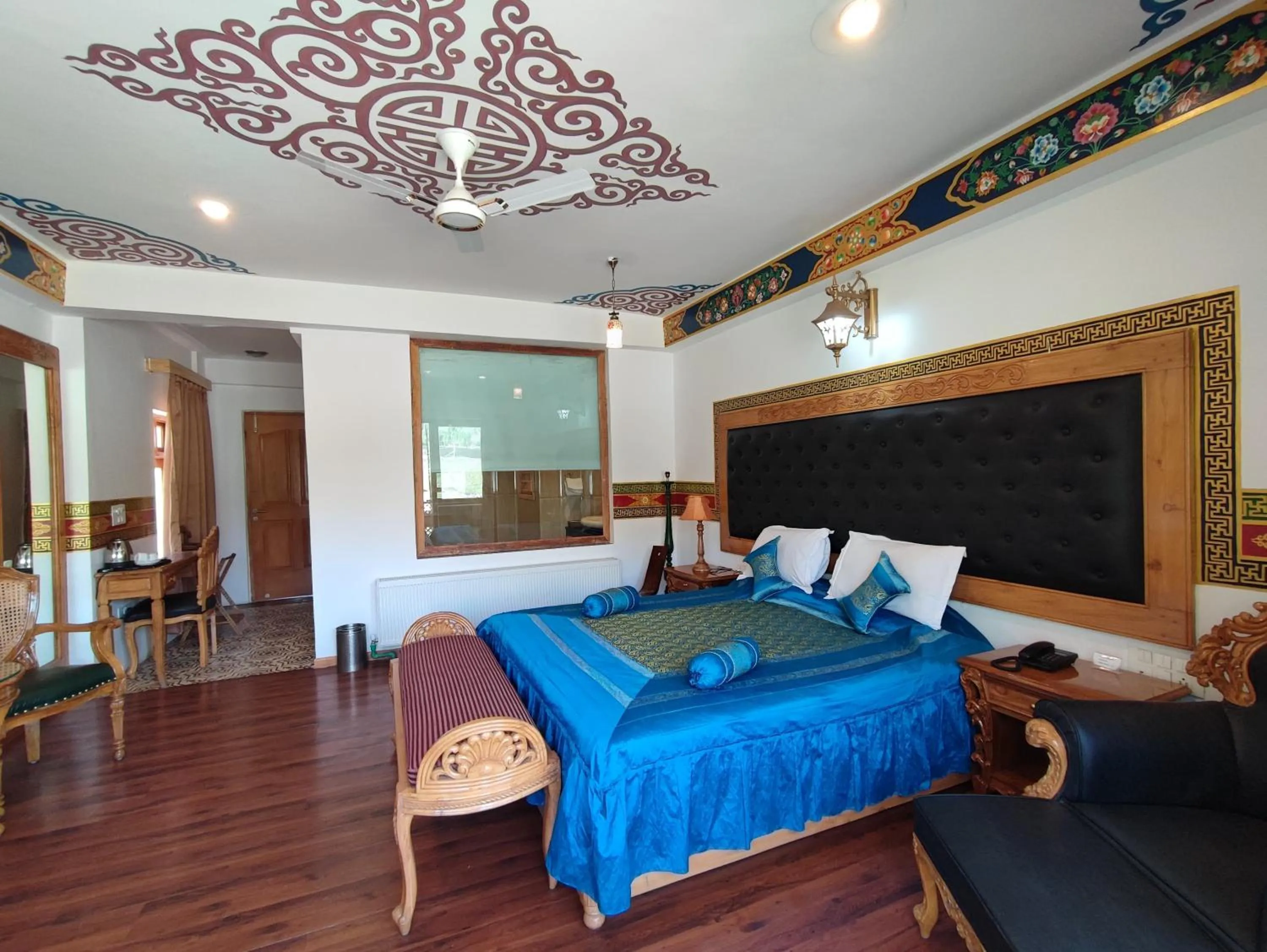 Bed in Hotel Grand Himalaya