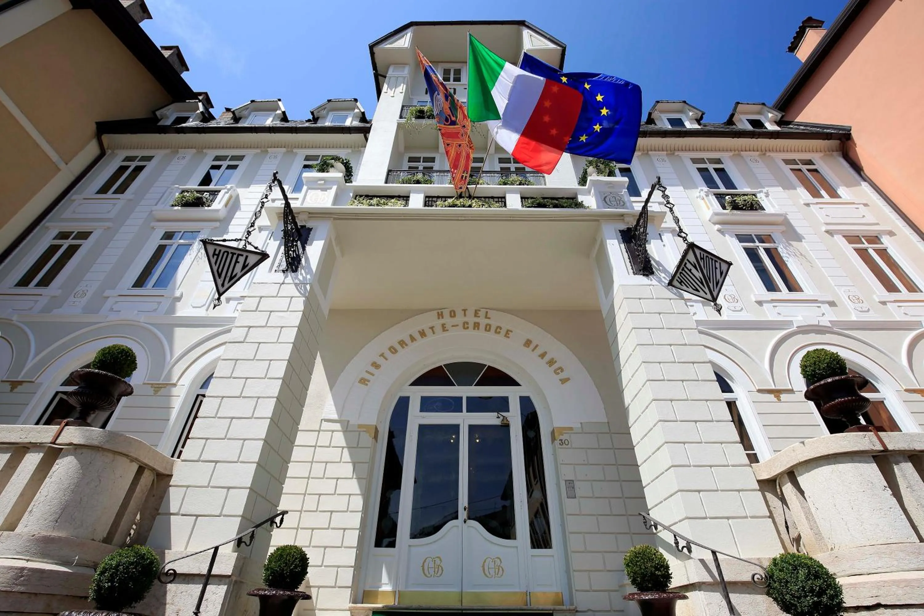 Hotel Croce Bianca