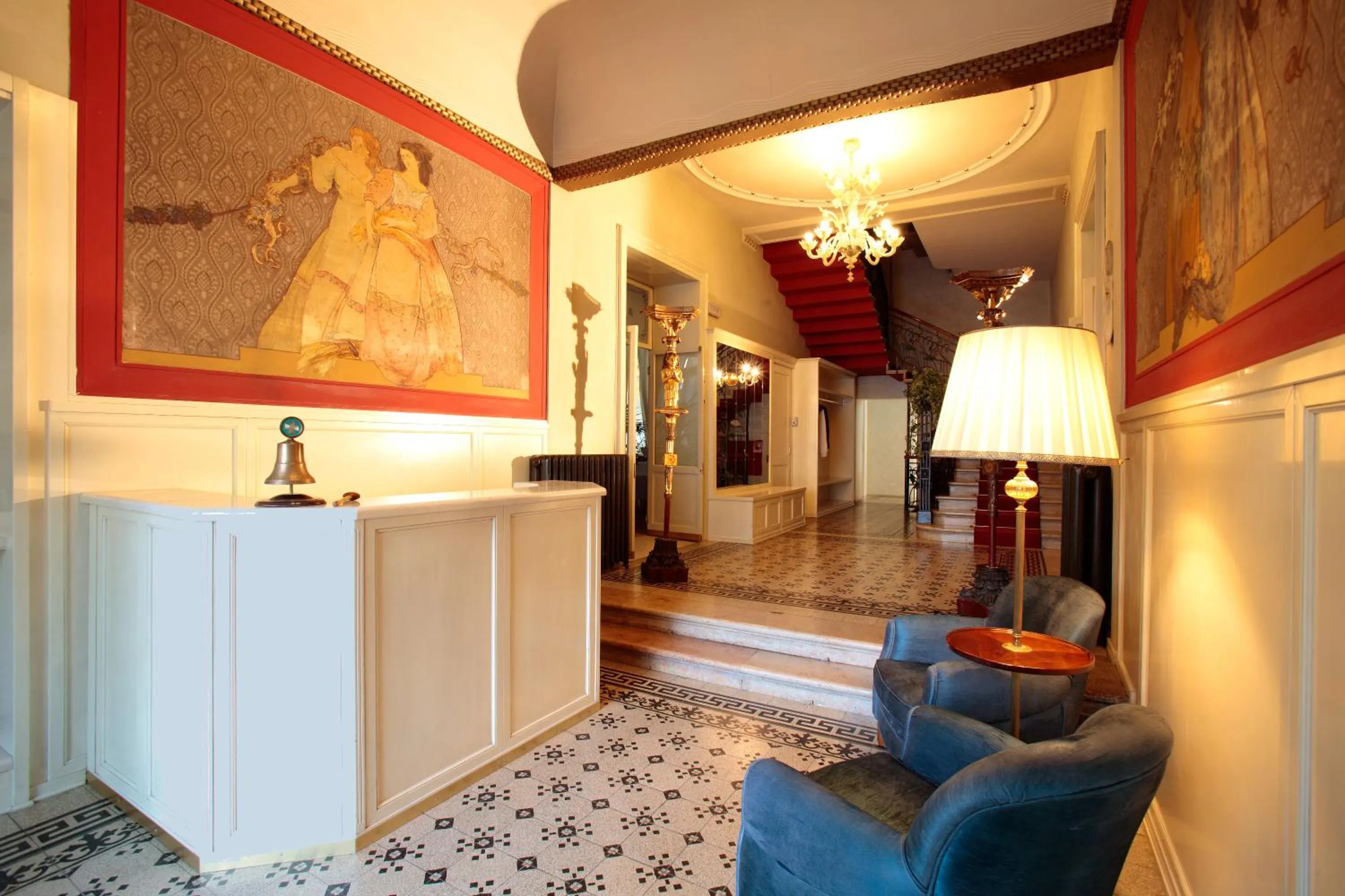 Lobby or reception in Hotel Croce Bianca