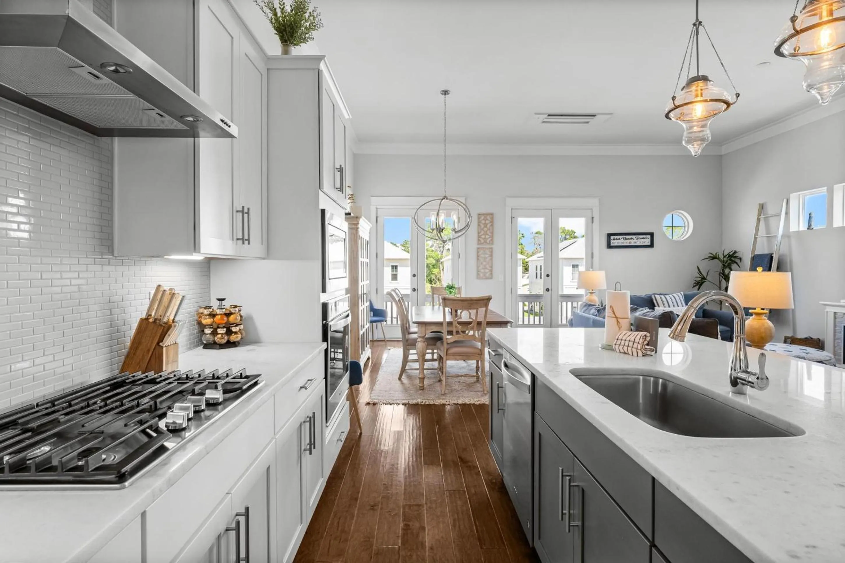 Kitchen or kitchenette in 30A Pet Friendly Beach House - 33 Sunset by Panhandle Getaways