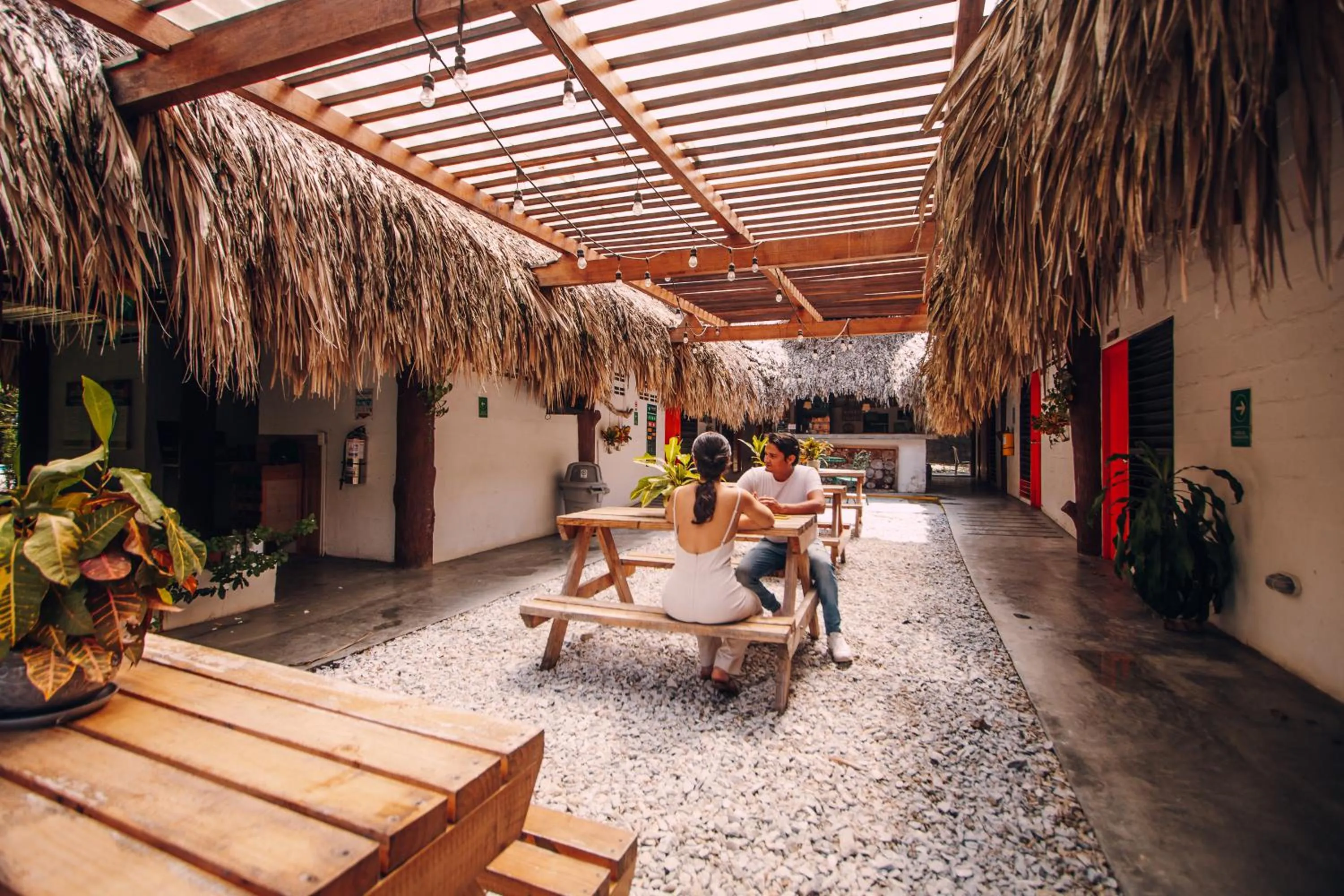 Patio in Makenke Hostel By Los Colores Ecoparque