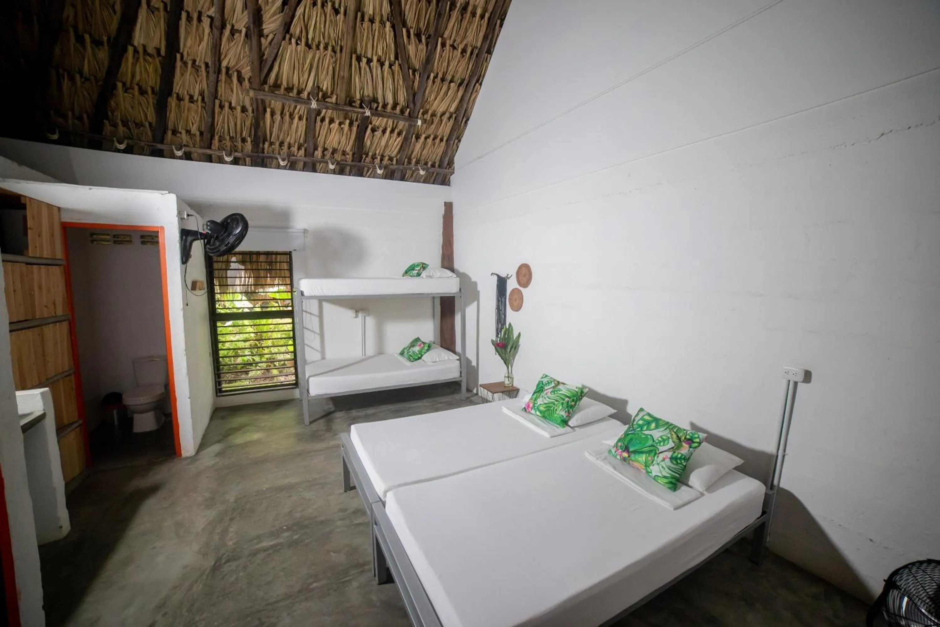Photo of the whole room, Bed in Makenke Hostel By Los Colores Ecoparque