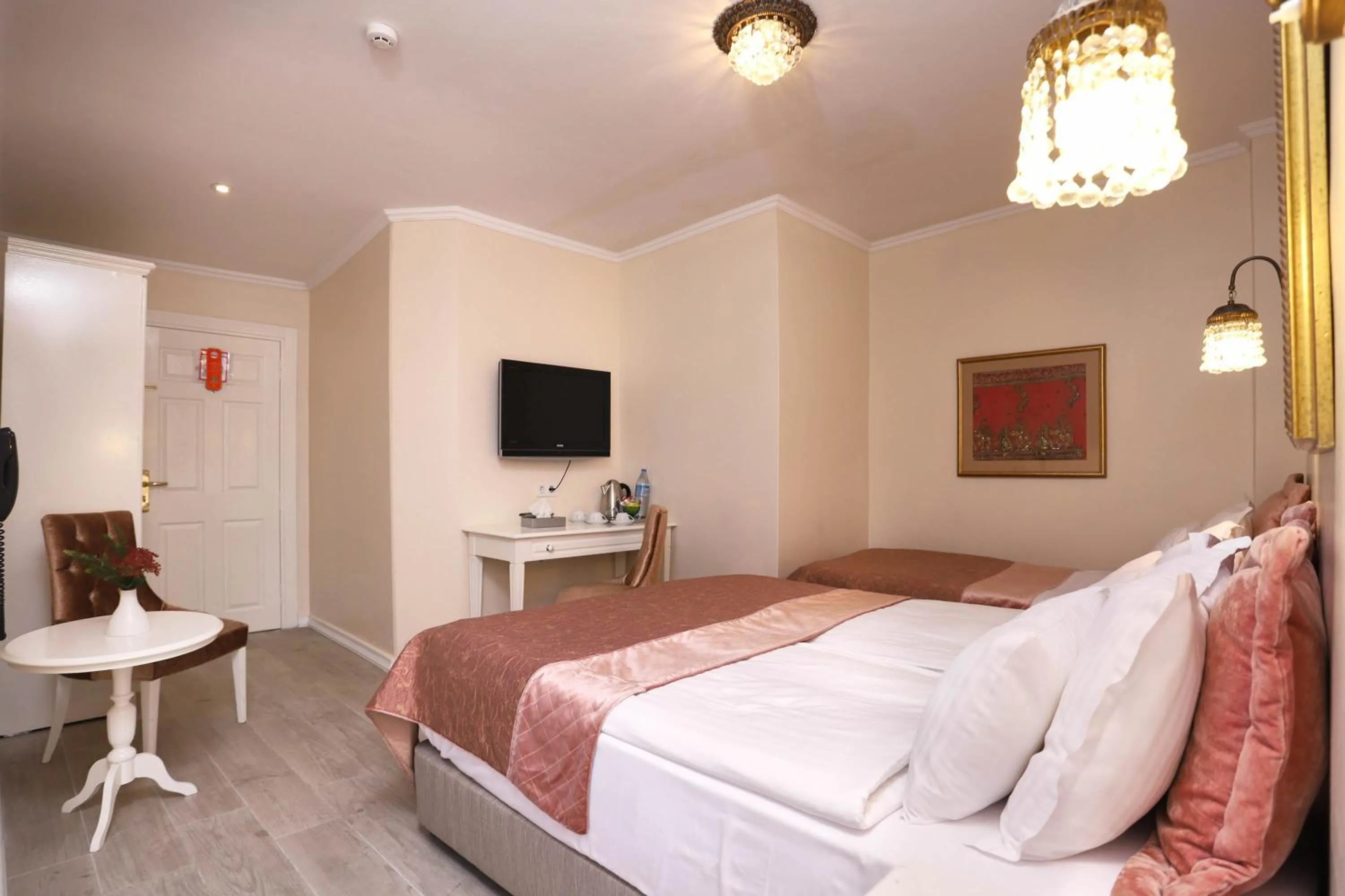 Bedroom, Bed in Celal Sultan Hotel Special Class