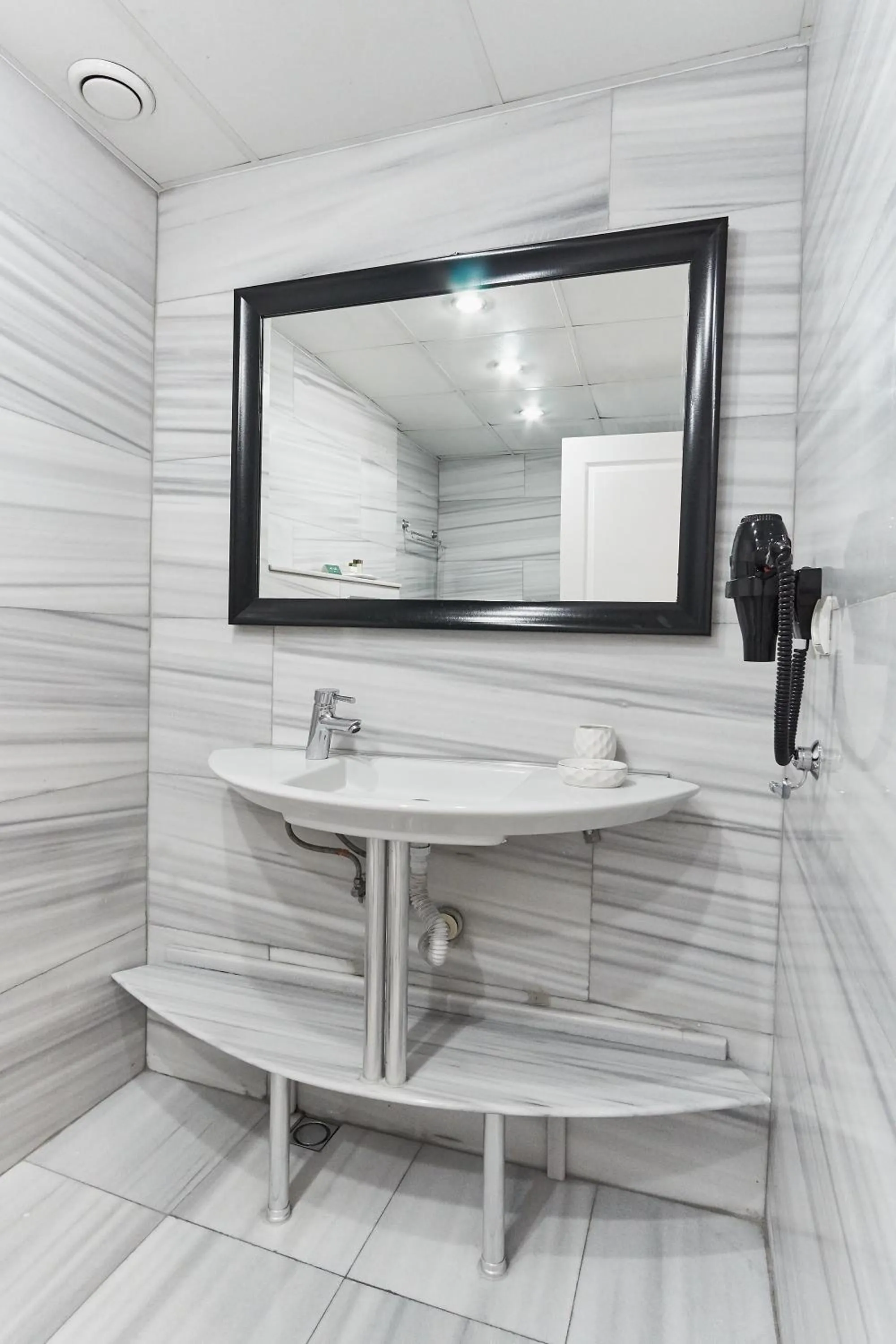 Bathroom in Celal Sultan Hotel Special Class