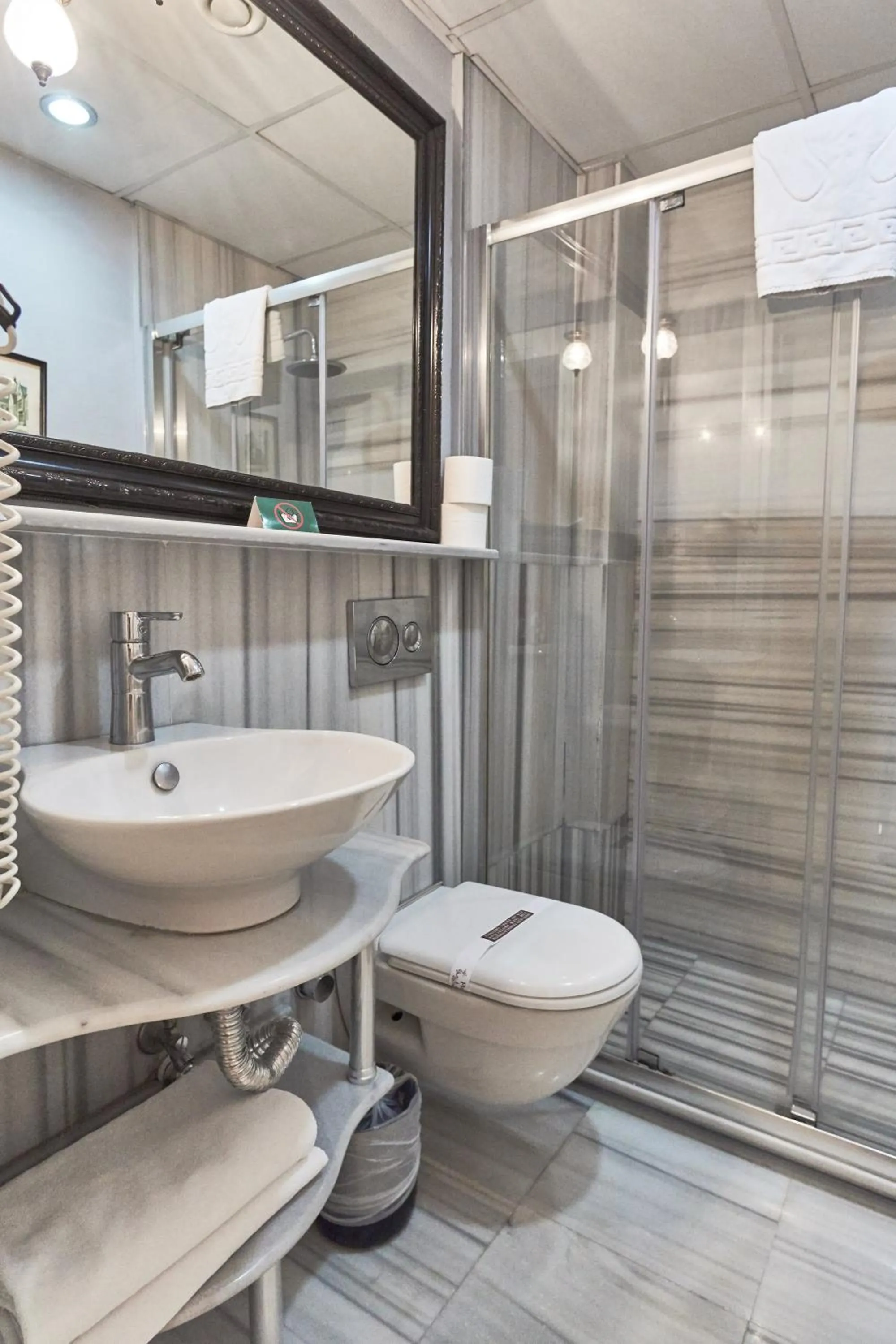 Bathroom in Celal Sultan Hotel Special Class