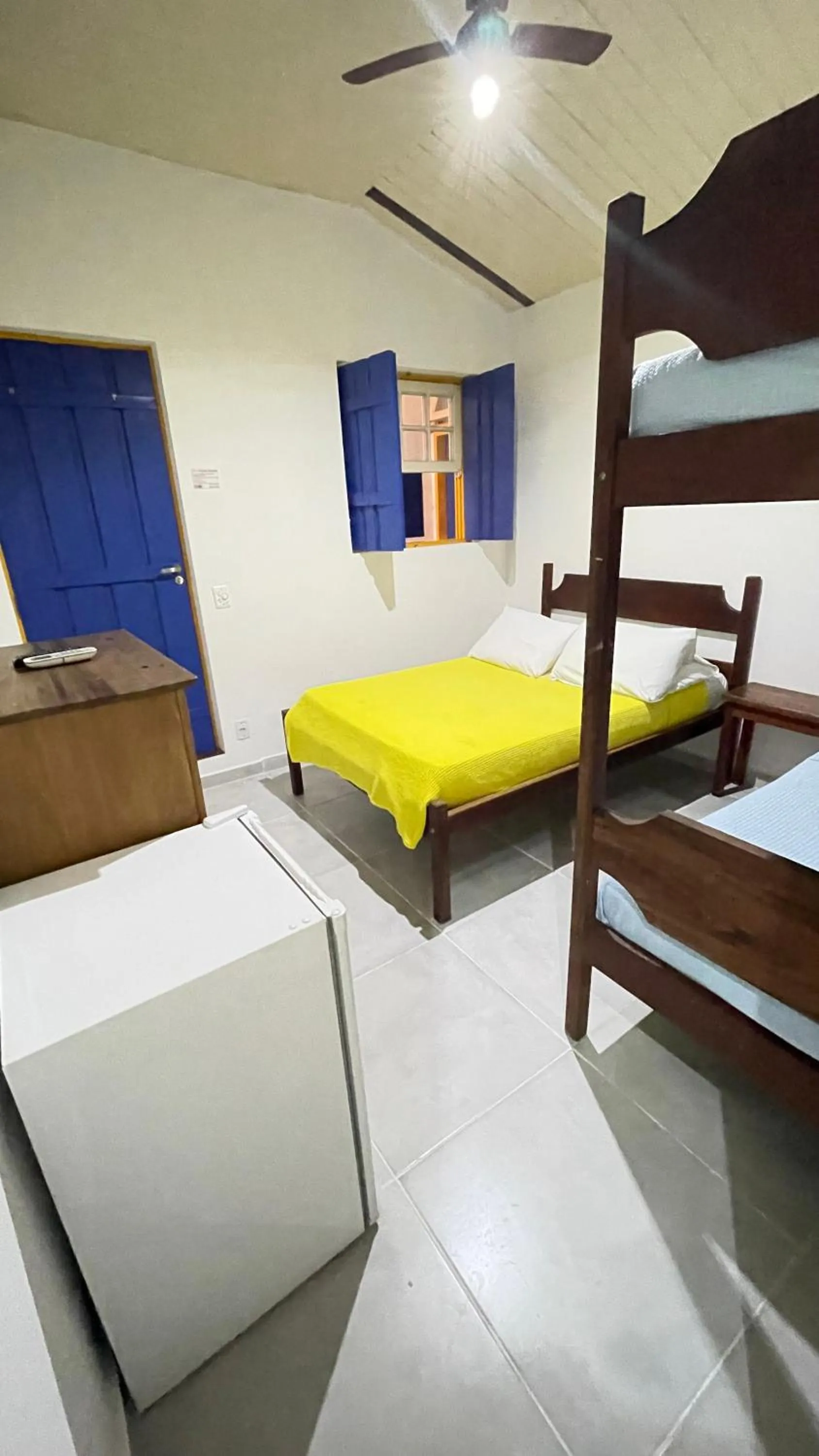 Photo of the whole room, Bed in Café e Prosa Centro Histórico