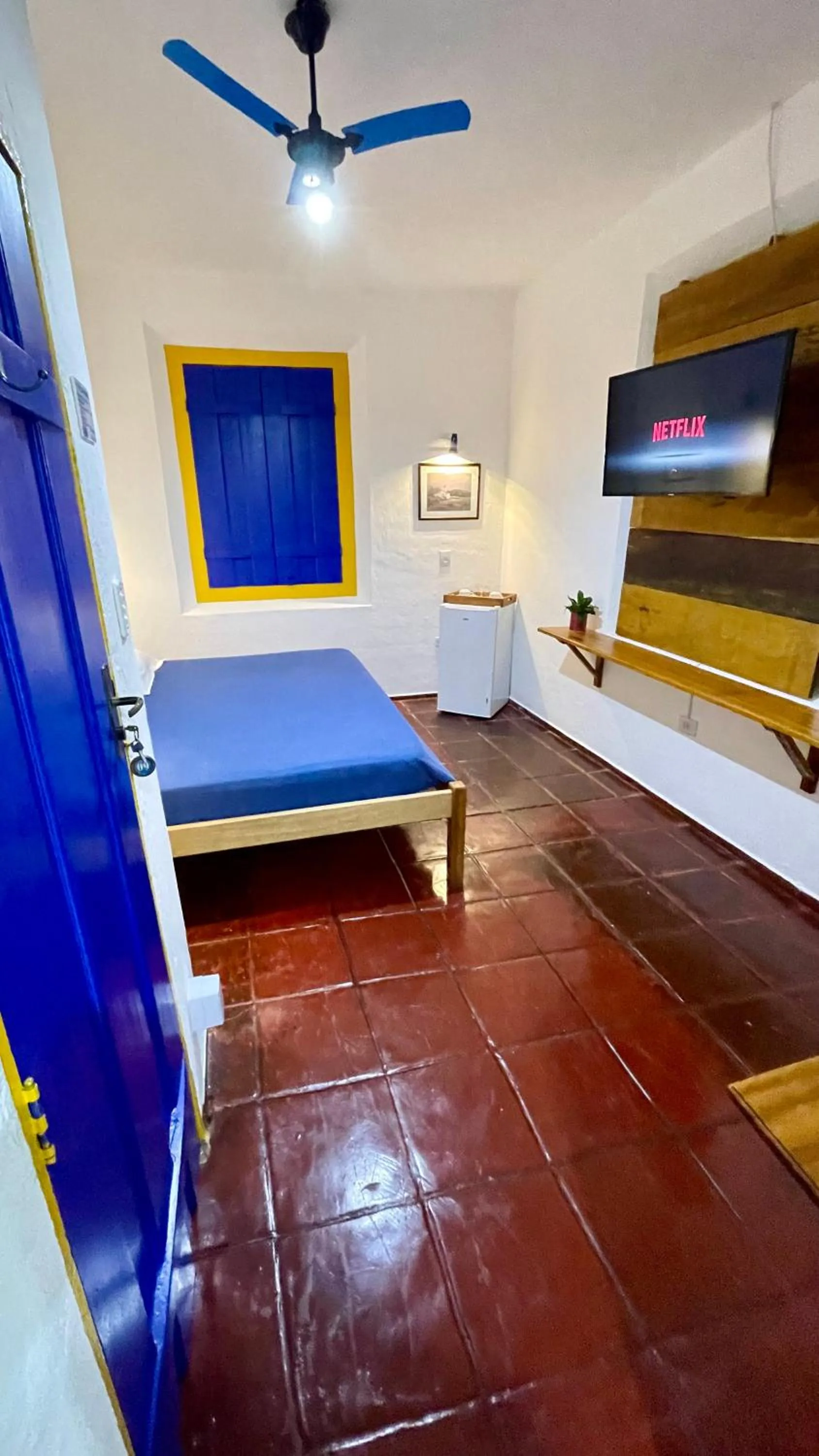 Photo of the whole room, Bed in Café e Prosa Centro Histórico