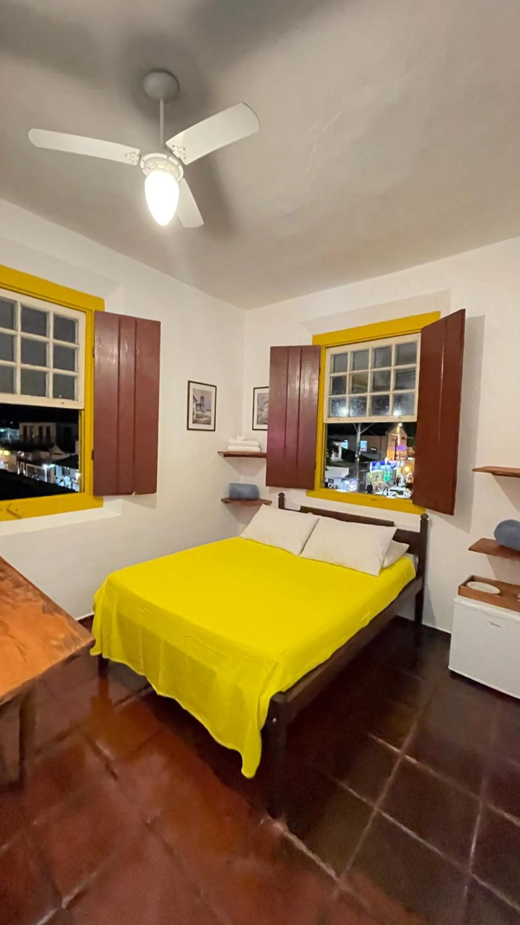 Photo of the whole room, Bed in Café e Prosa Centro Histórico