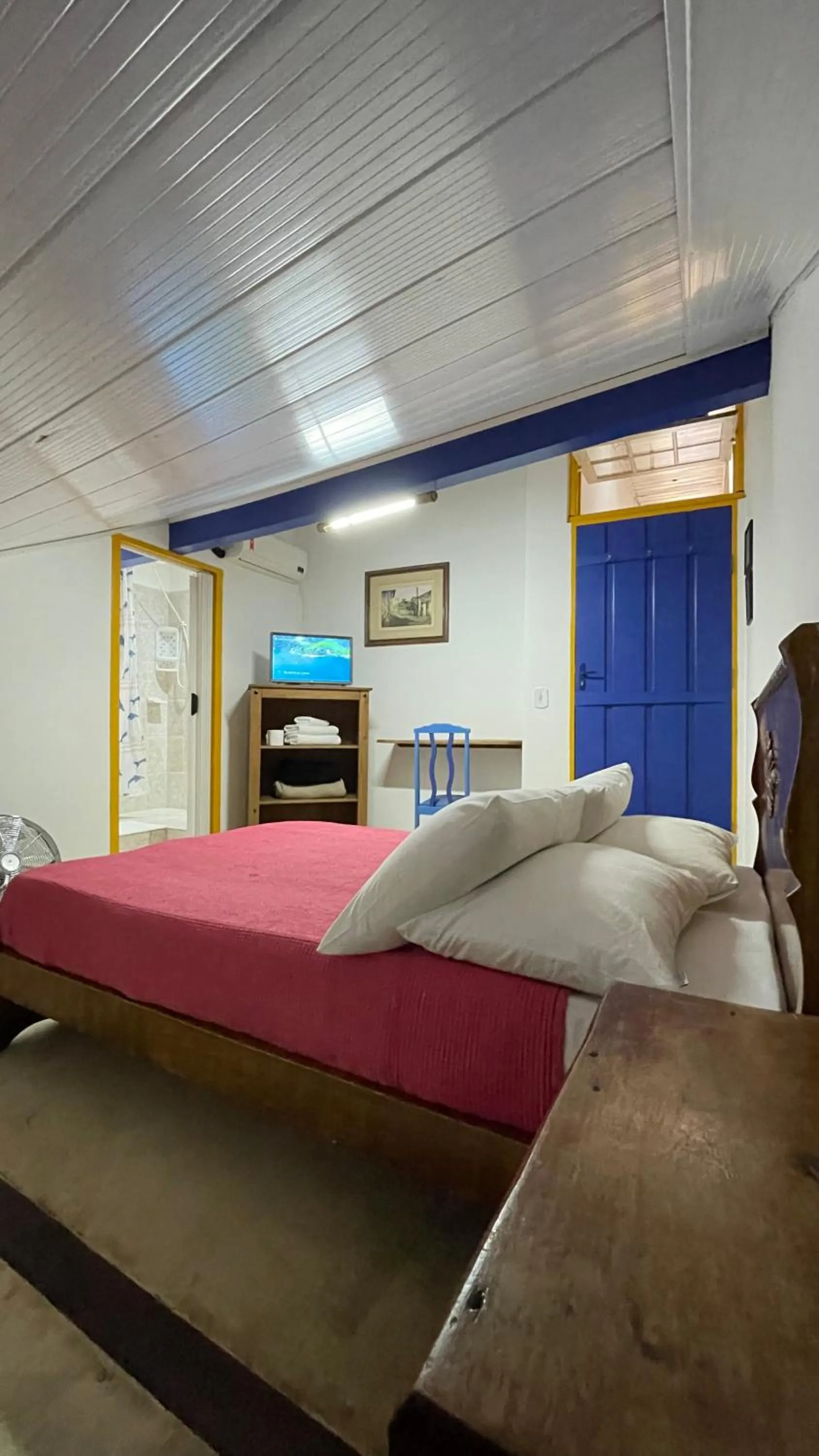 Photo of the whole room, Bed in Café e Prosa Centro Histórico