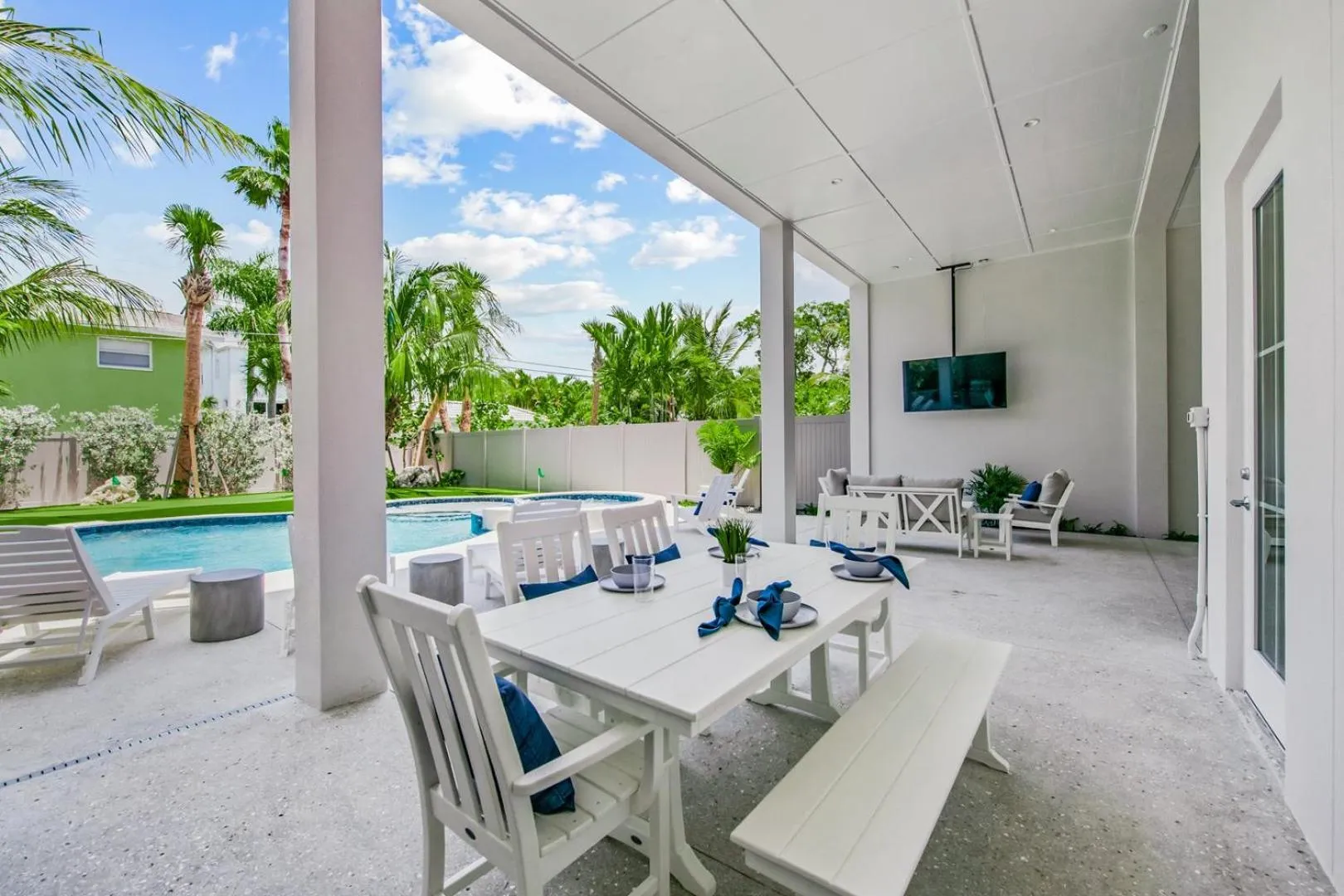 Other in The 19th Hole