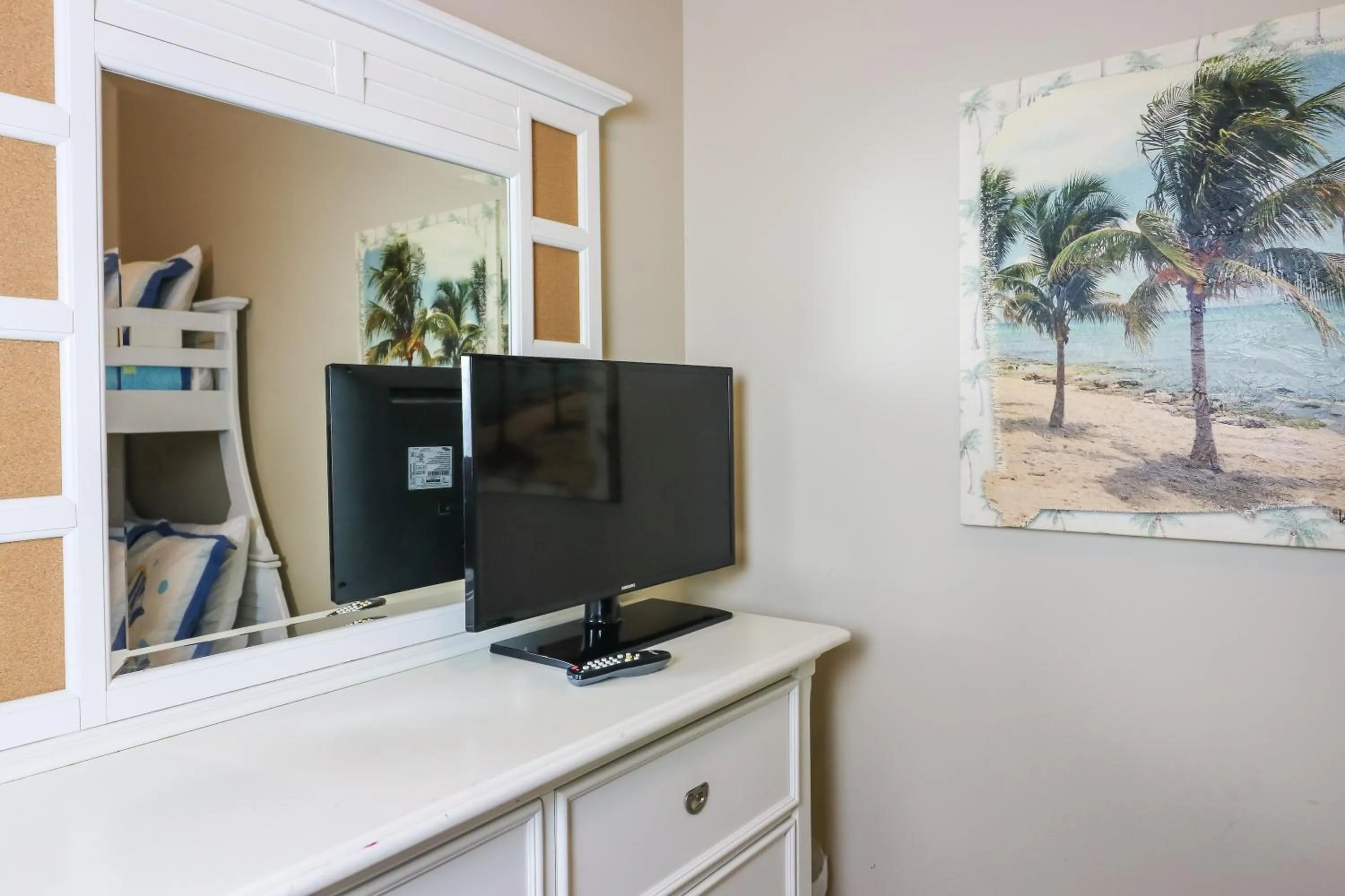 Beachfront Laid Back and Luxurious Diamond Beach Condo - Amazing Pools Amenities