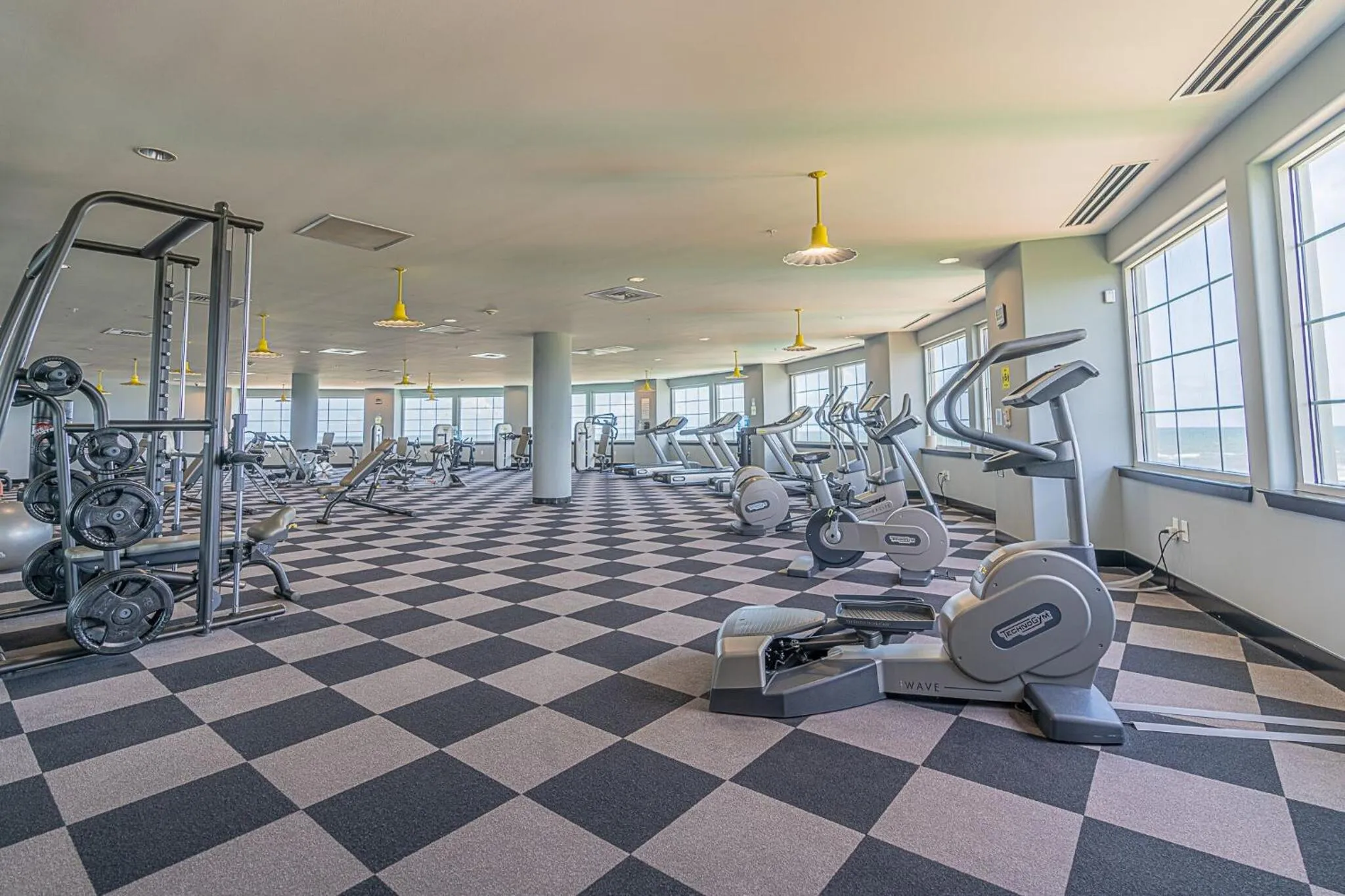 Beachfront Laid Back and Luxurious Diamond Beach Condo - Amazing Pools Amenities