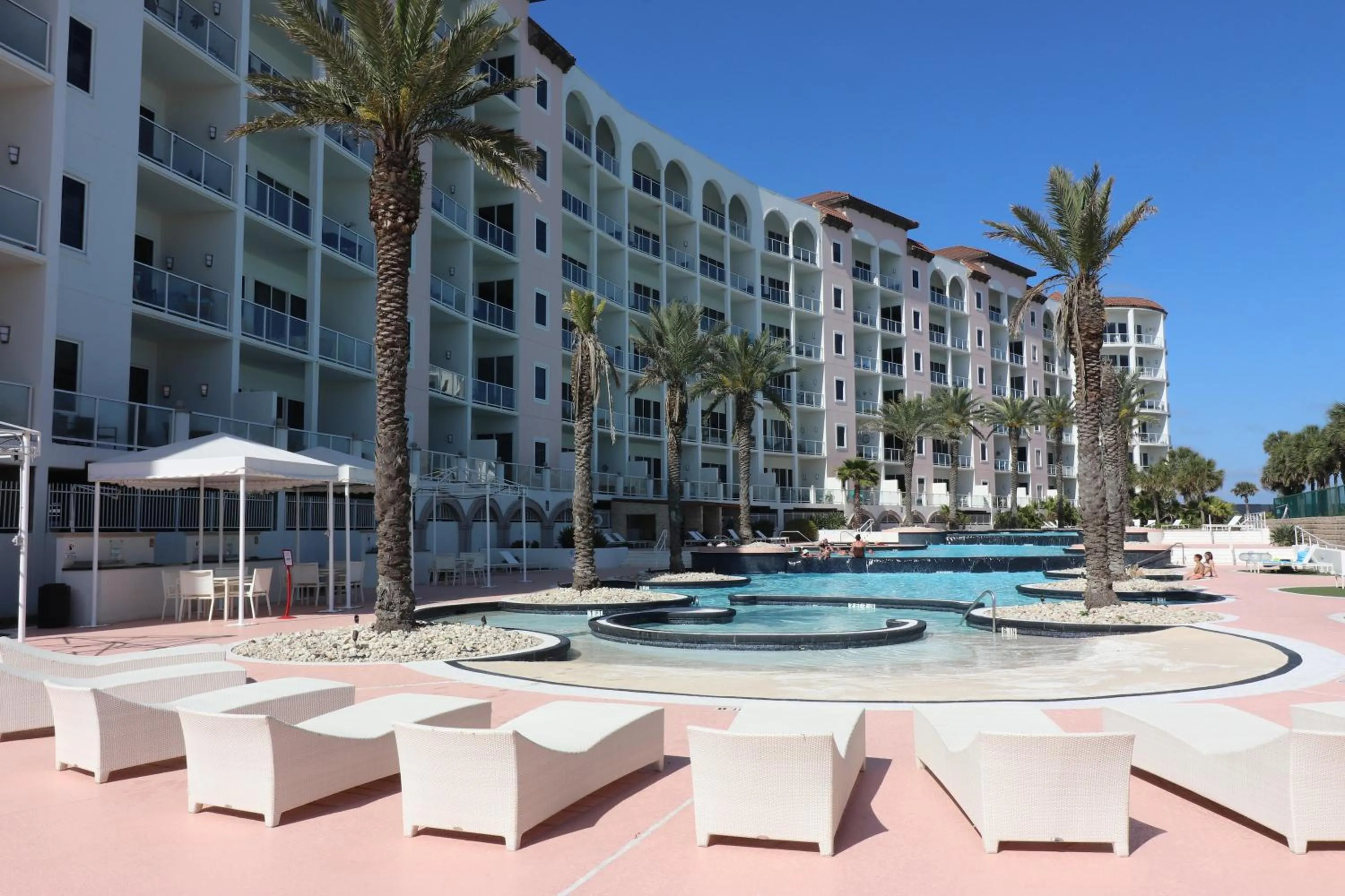 Beachfront Laid Back and Luxurious Diamond Beach Condo - Amazing Pools Amenities