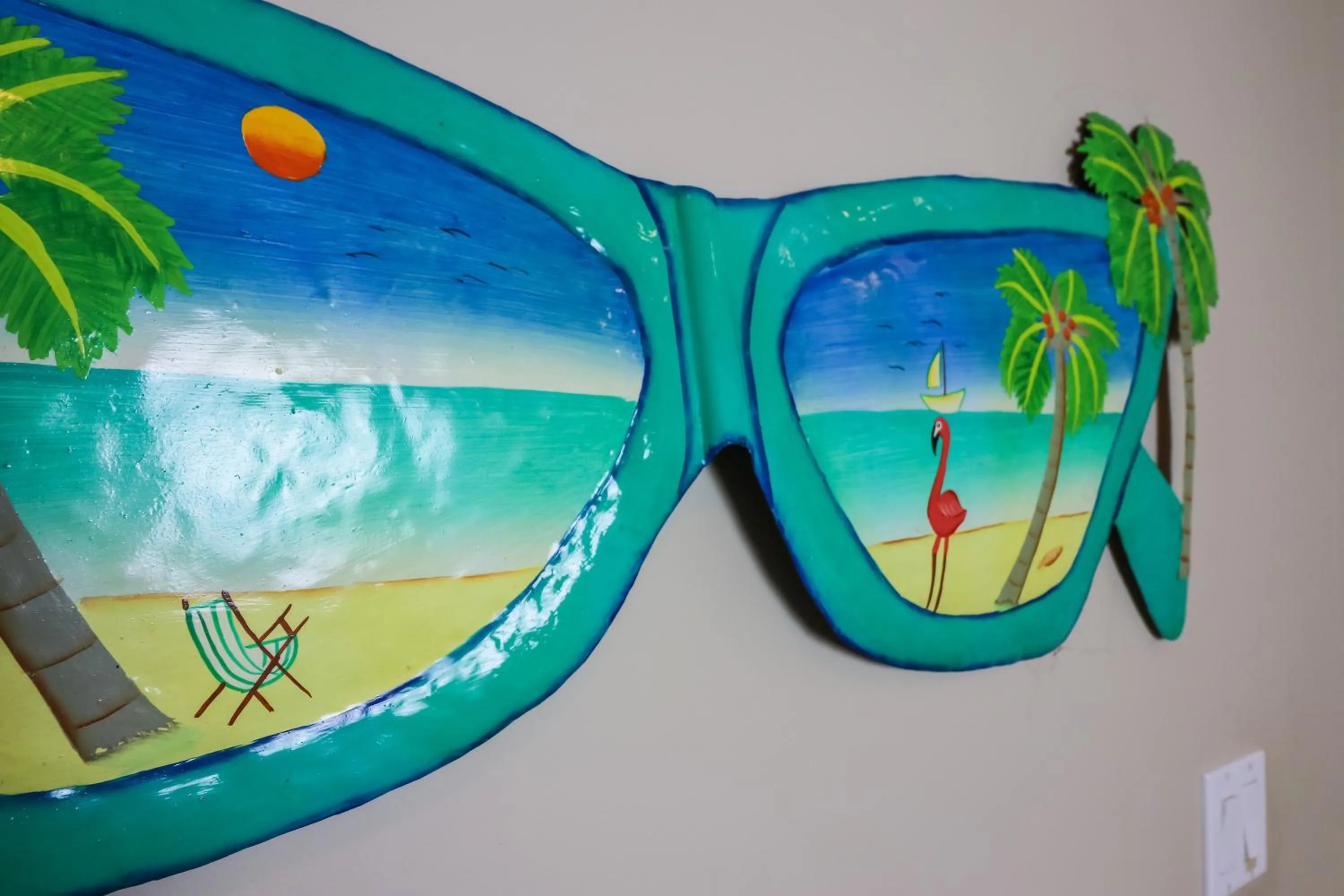 Beachfront Laid Back and Luxurious Diamond Beach Condo - Amazing Pools Amenities