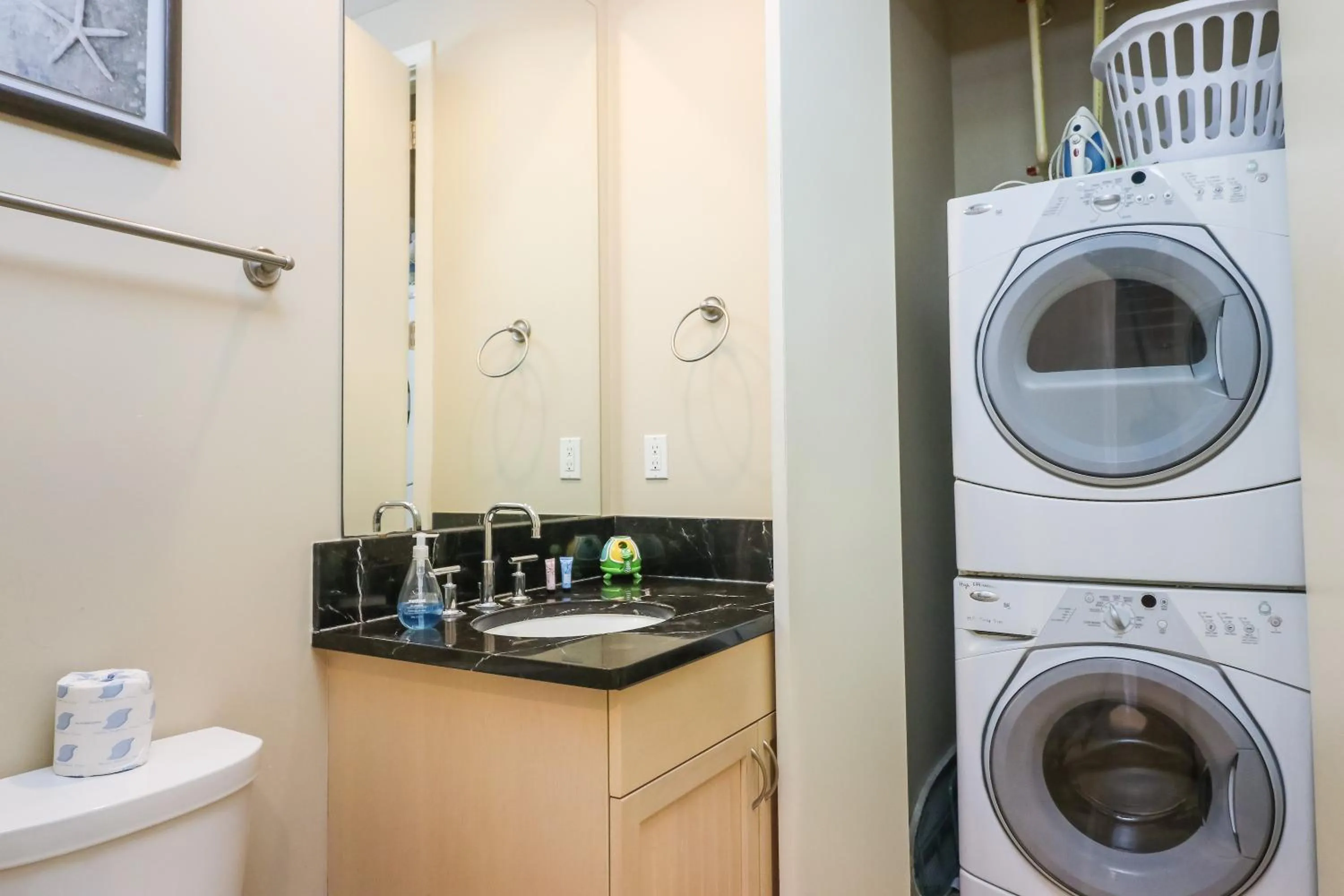 Beachfront Laid Back and Luxurious Diamond Beach Condo - Amazing Pools Amenities