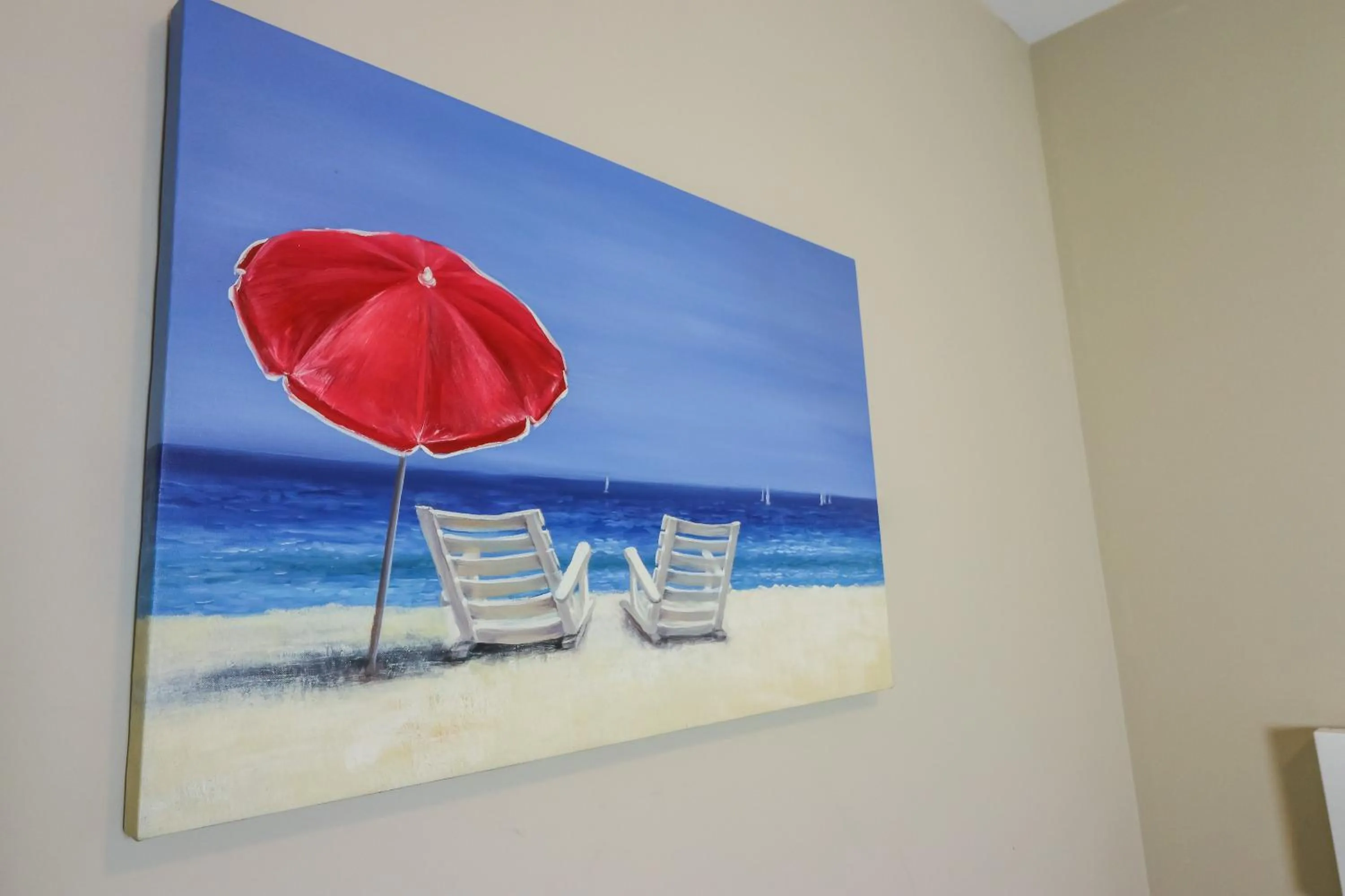 Beachfront Laid Back and Luxurious Diamond Beach Condo - Amazing Pools Amenities