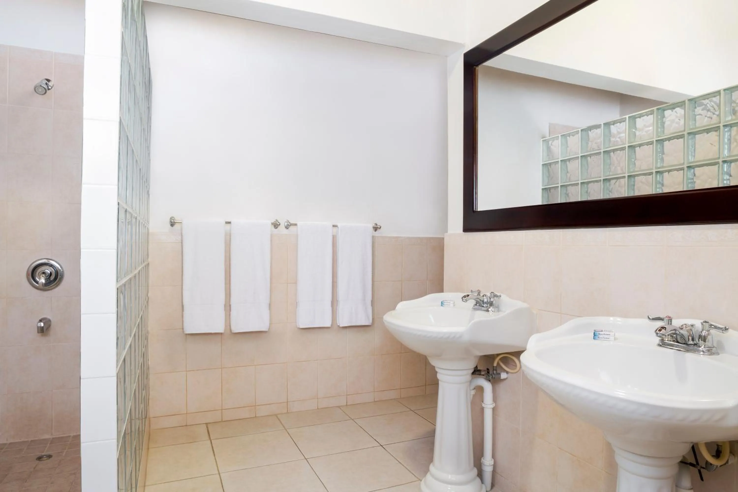 Bathroom in White Sands Negril