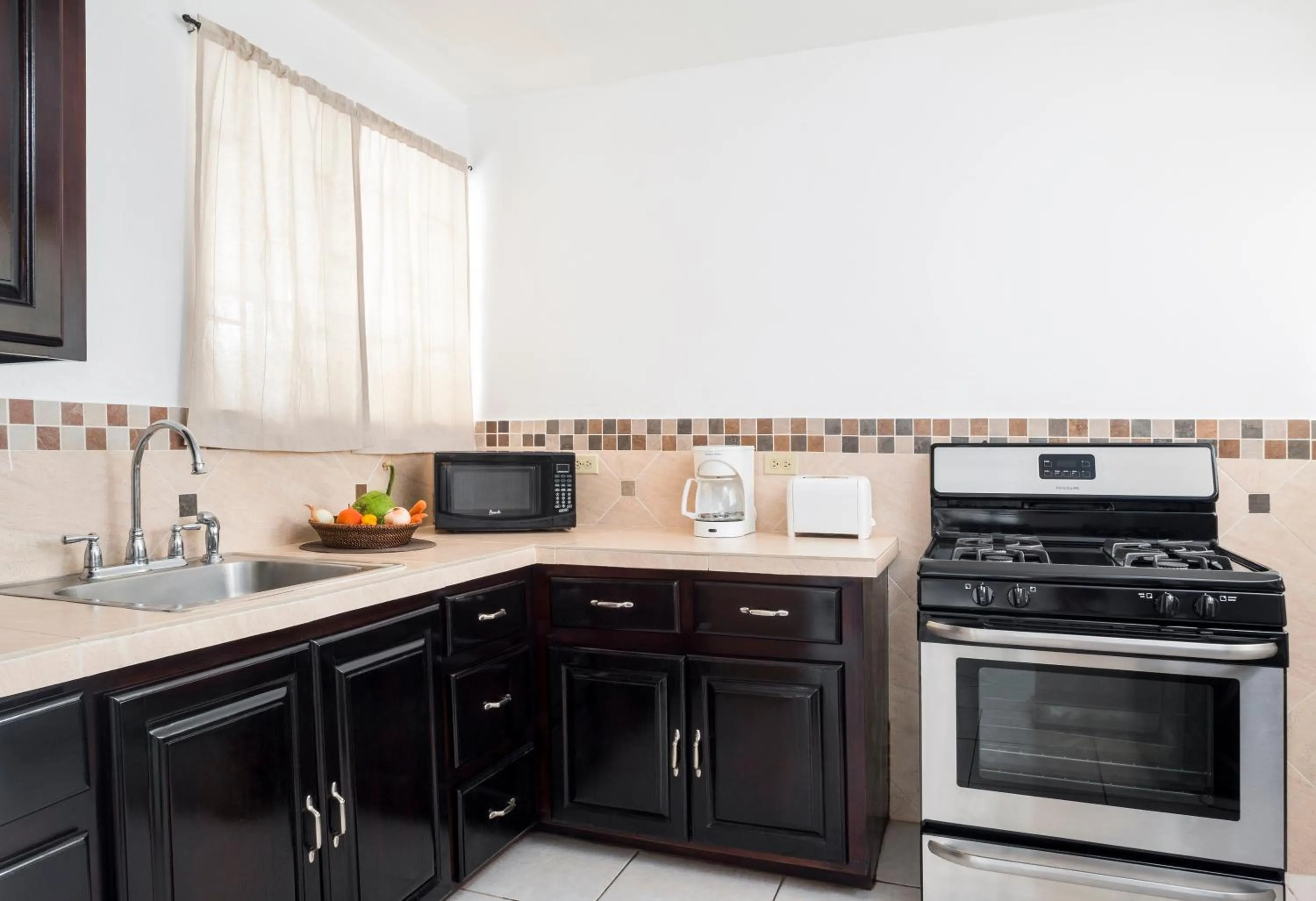 Kitchen or kitchenette in White Sands Negril