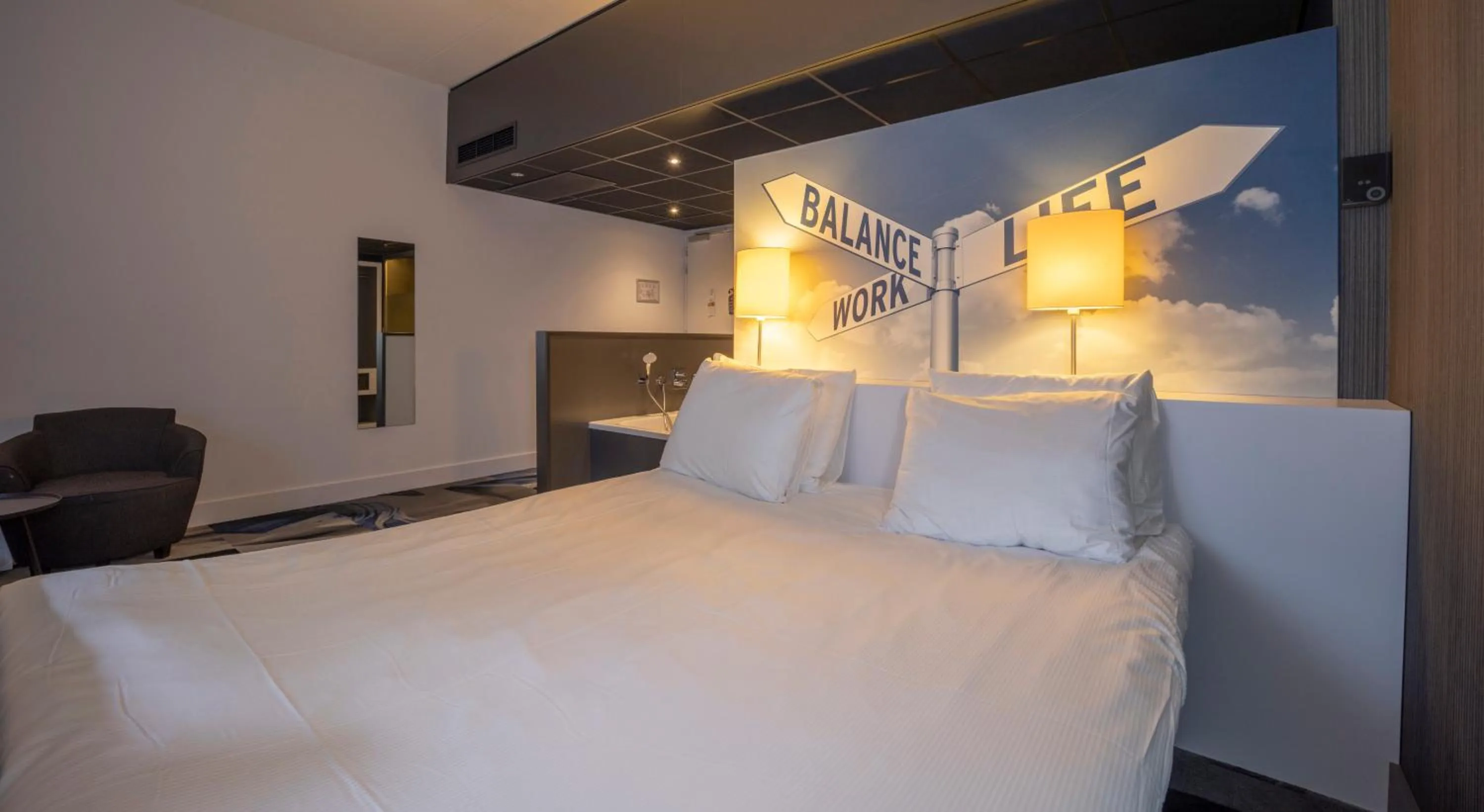 Bedroom, Bed in Fletcher Wellness-Hotel Sittard