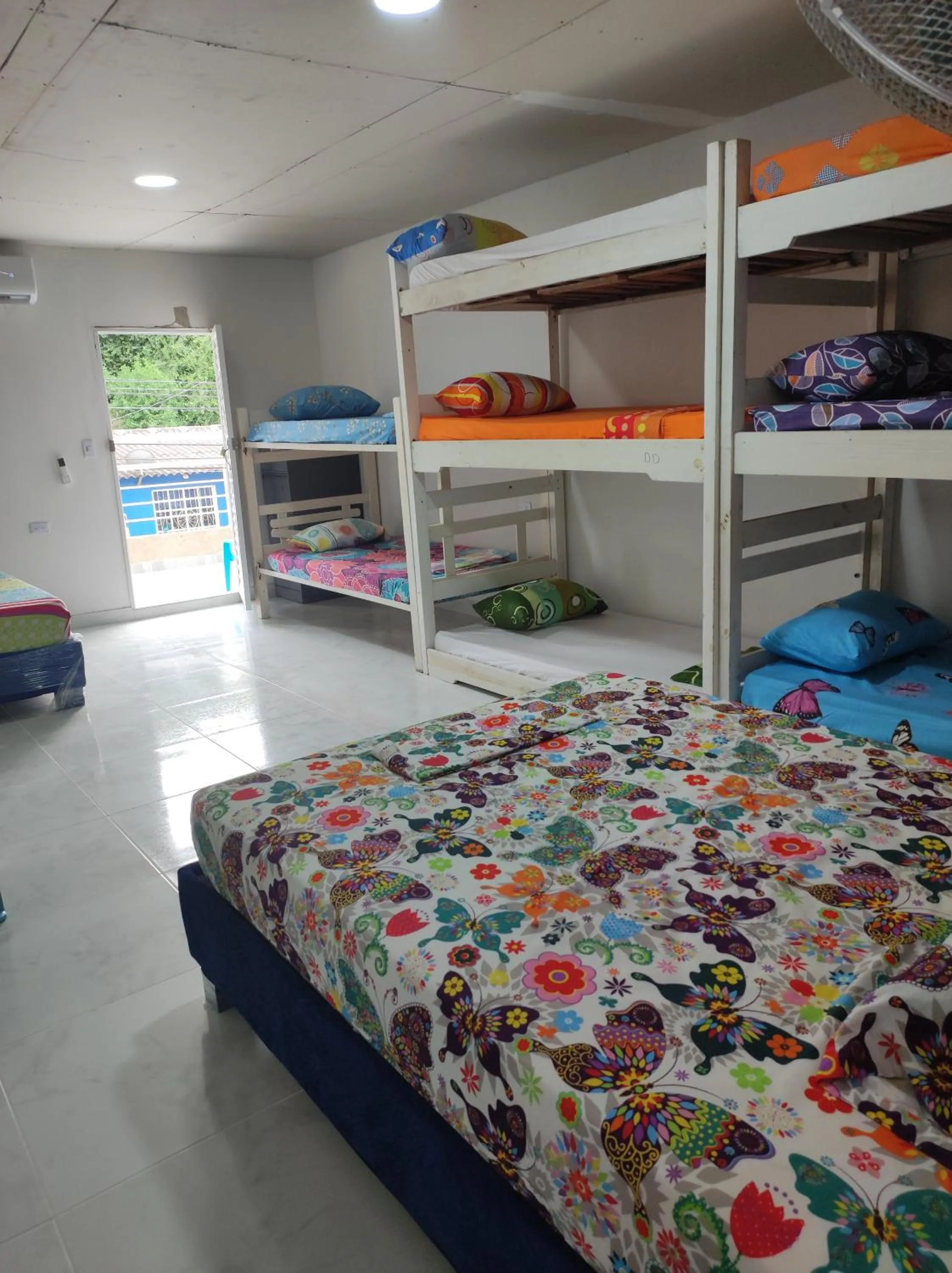 Photo of the whole room, Bed in Casa Natyrouss