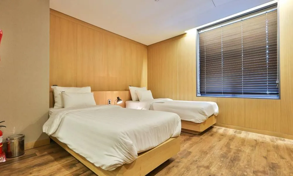 Jongro Makers X pretty Hotel