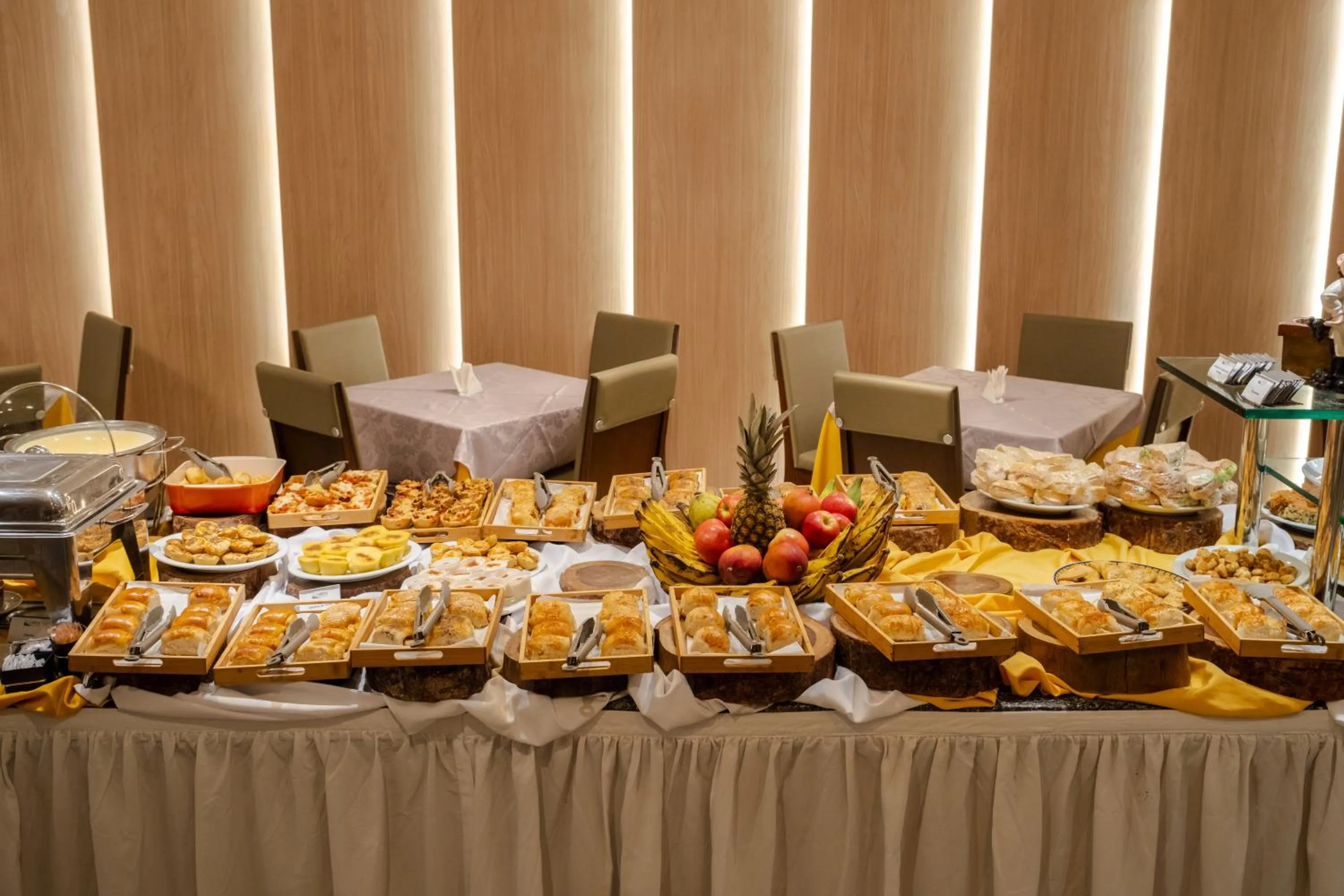 Breakfast in Laguna Praia Hotel