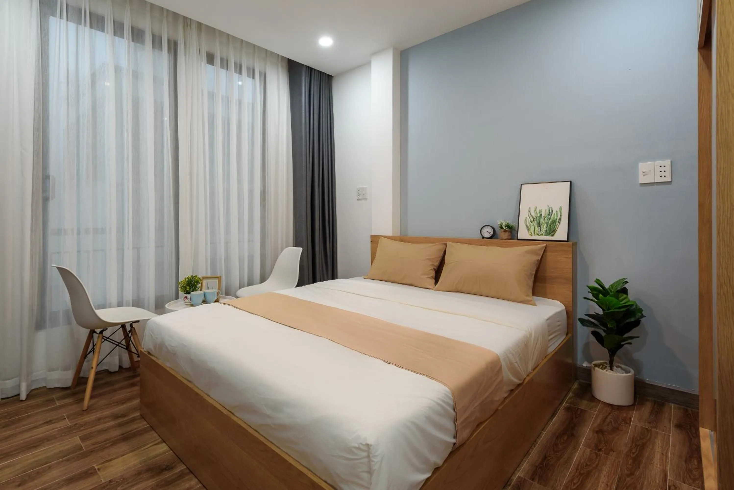 Photo of the whole room, Bed in Cozrum Homes - Graceful Corner