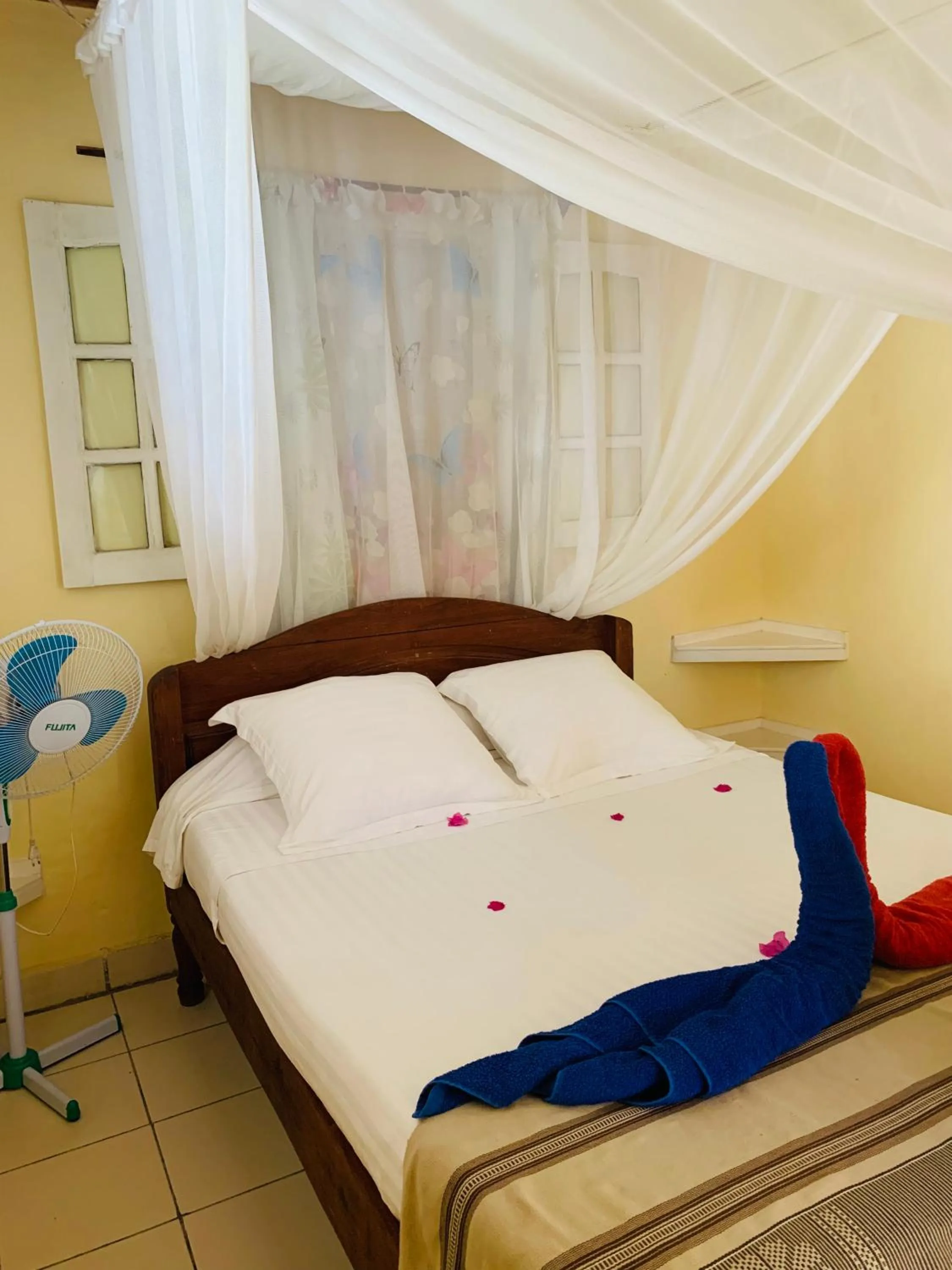 Bed in Ifaty Beach Club Resort