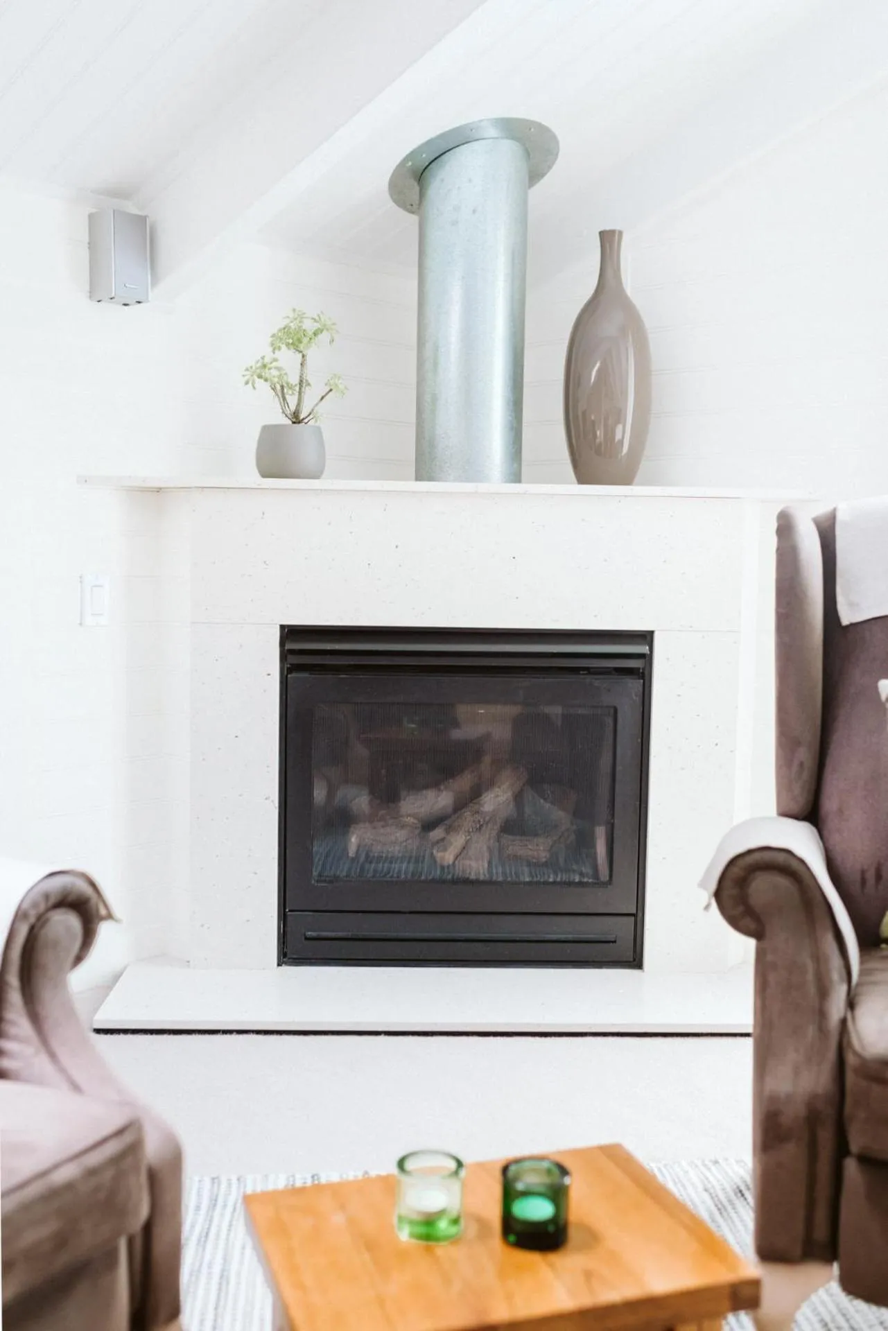 flat iron in Rhyll Haven Luxury Getaway Apartments