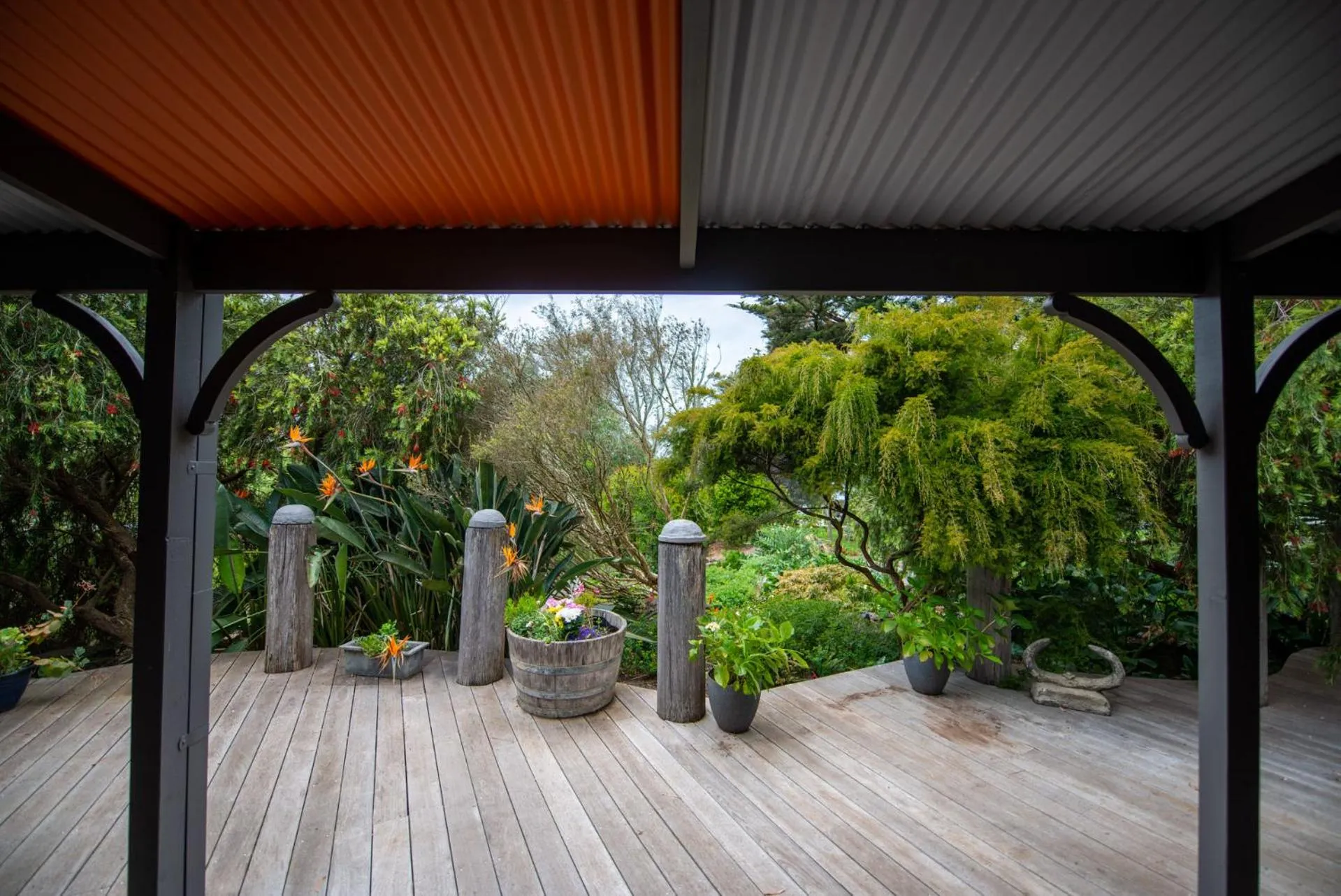 Patio in Rhyll Haven Luxury Getaway Apartments