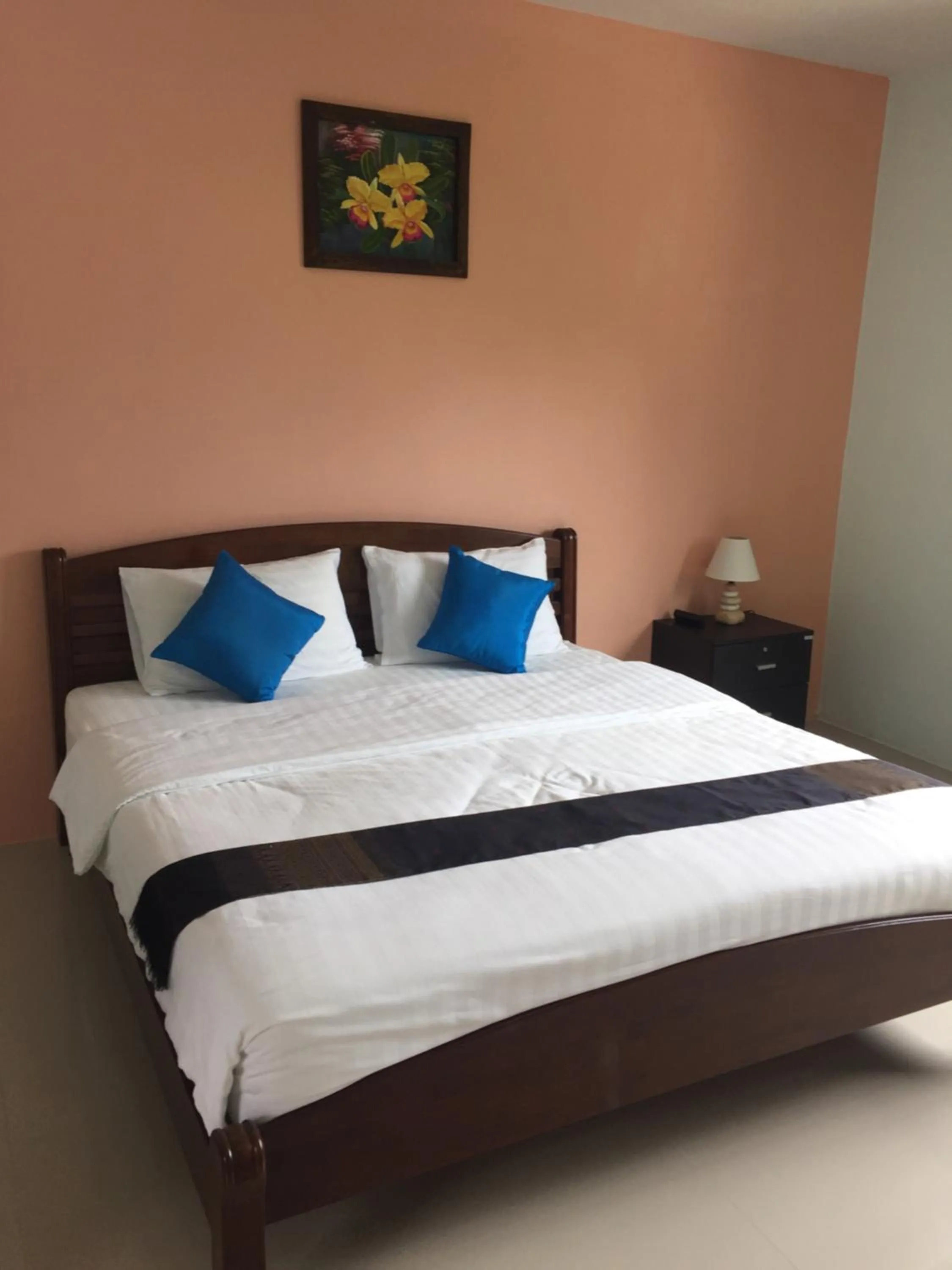 Bed in Maehaad Guesthouse