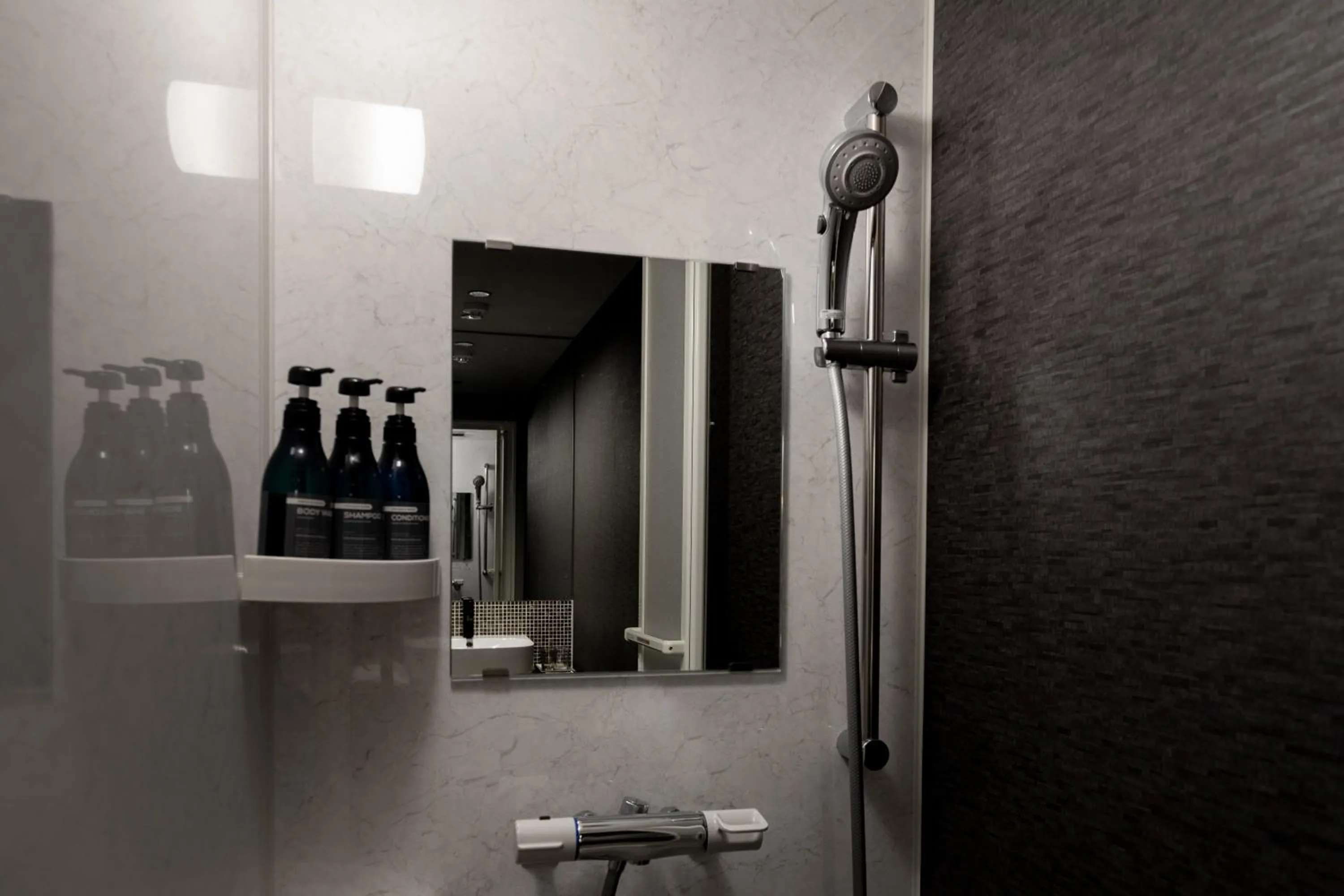 Shower in COCOSHUKU Shinjuku-Hanazono