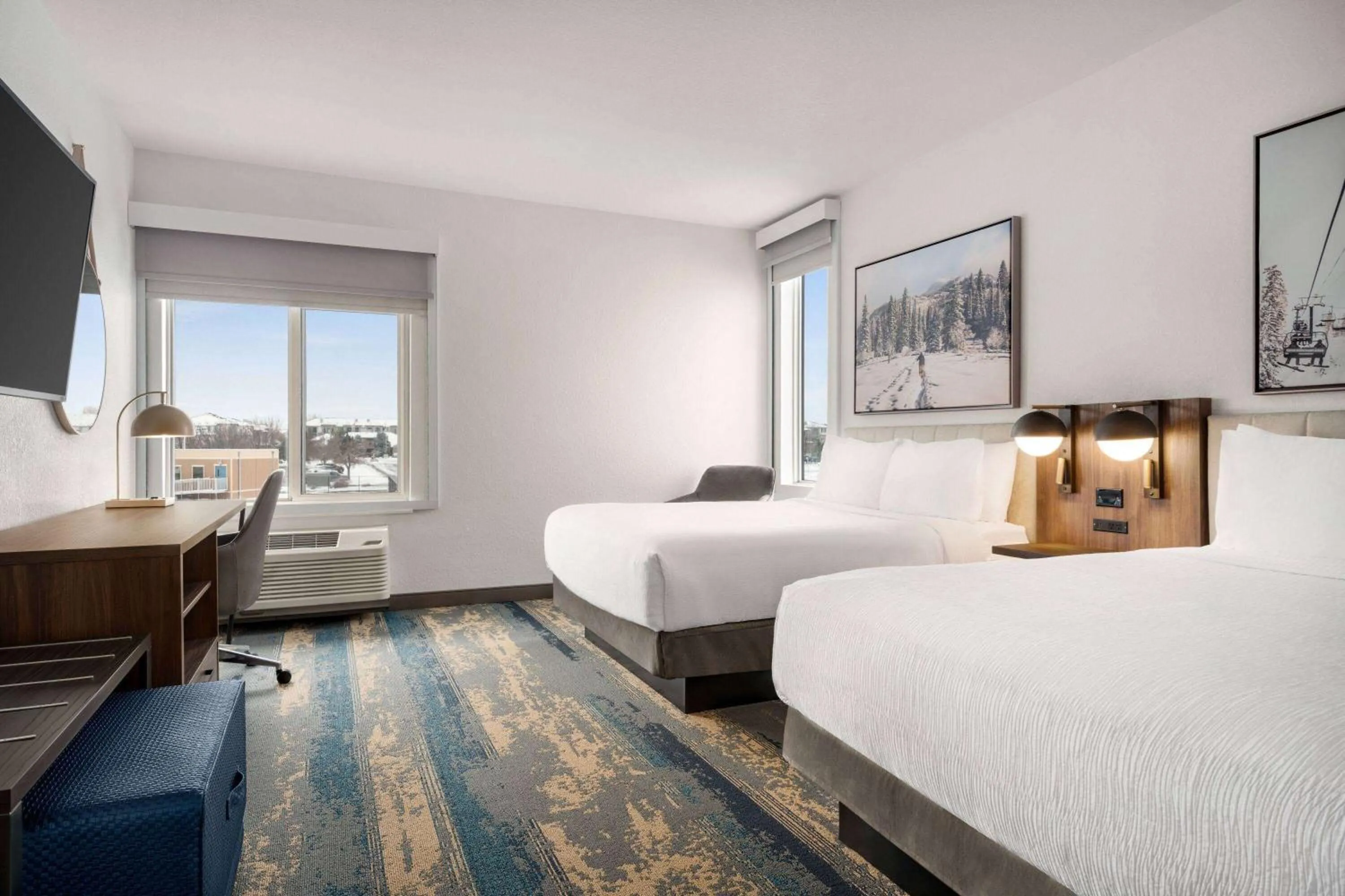 Photo of the whole room, Bed in La Quinta Inn & Suites by Wyndham Denver Parker